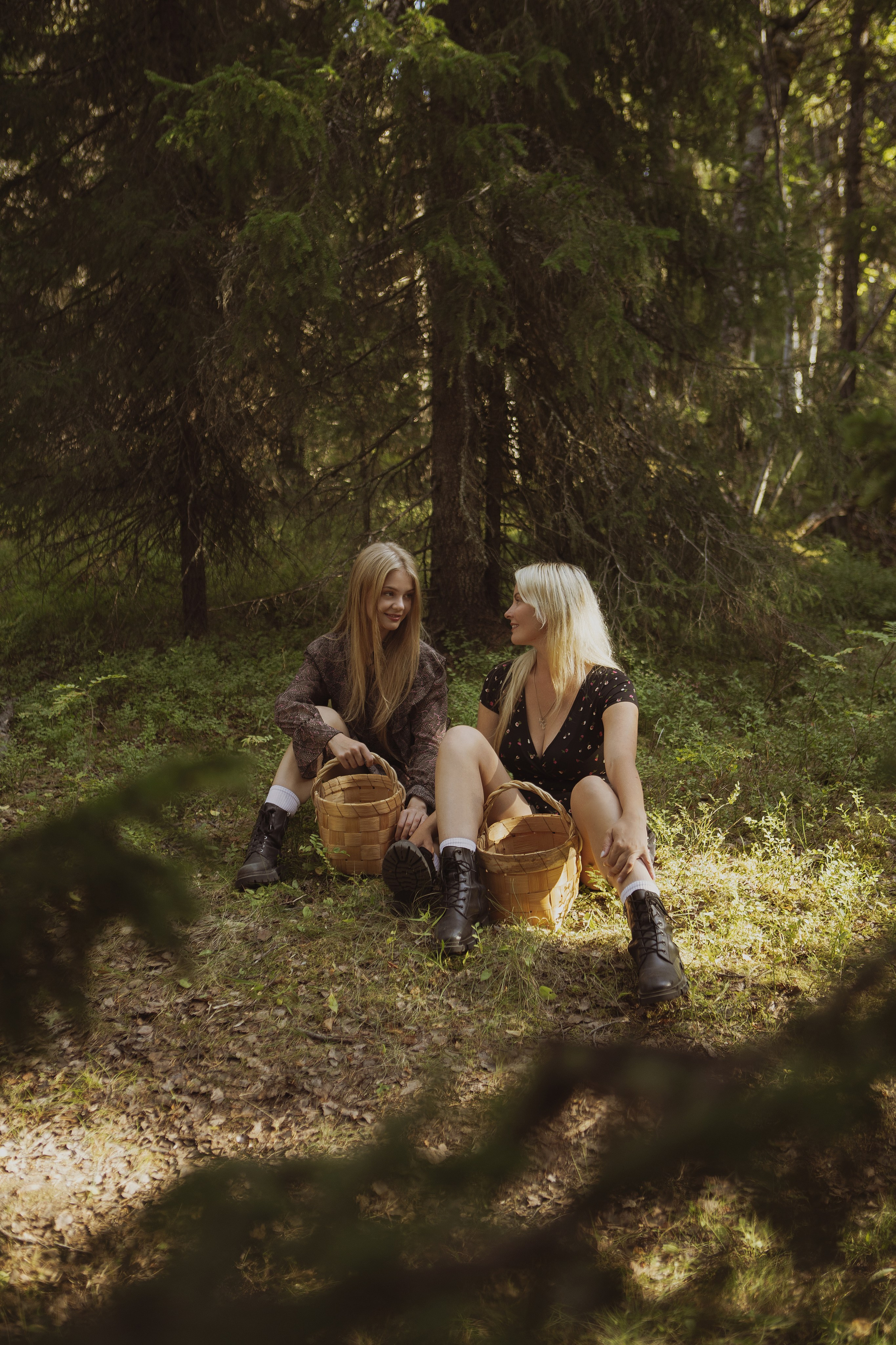 Семейная фотосессия в лесу. Фотограф в Москве Таша Логинова