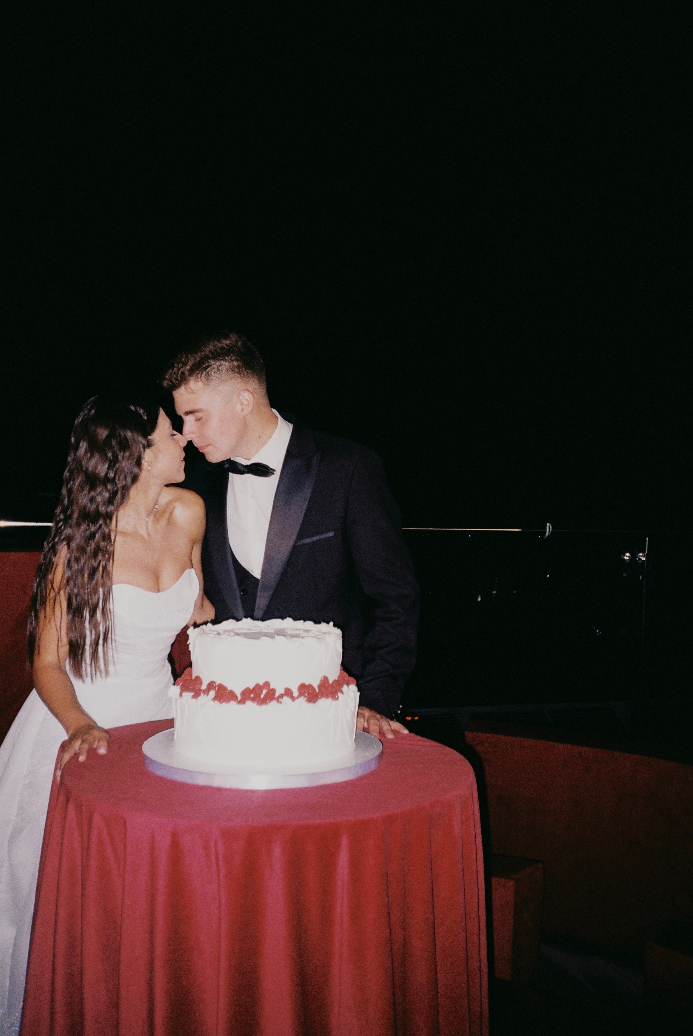 Rain falls down. Главная