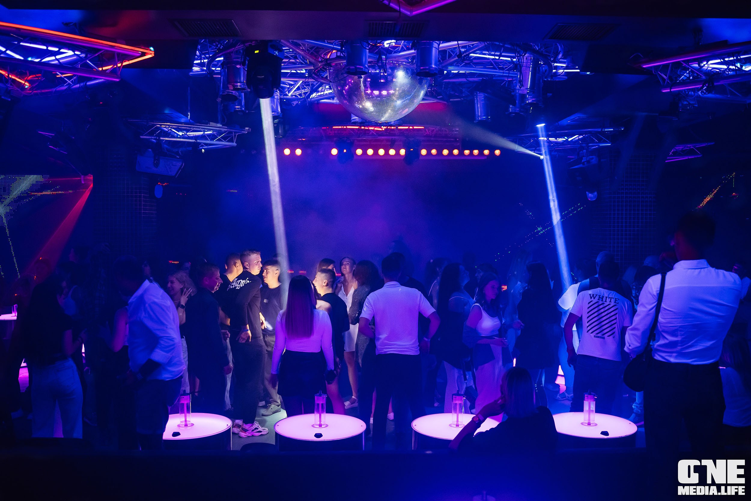 Фоторепортаж из РК Планета. One Media Life: фоторепортажи, фотоотчеты с мероприятий и заведений