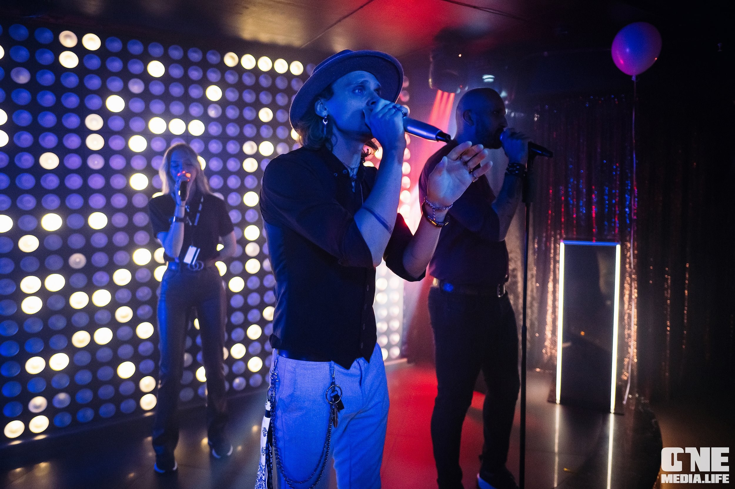 Фоторепортаж из караоке-клуба Эйфория. One Media Life: фоторепортажи, фотоотчеты с мероприятий и заведений