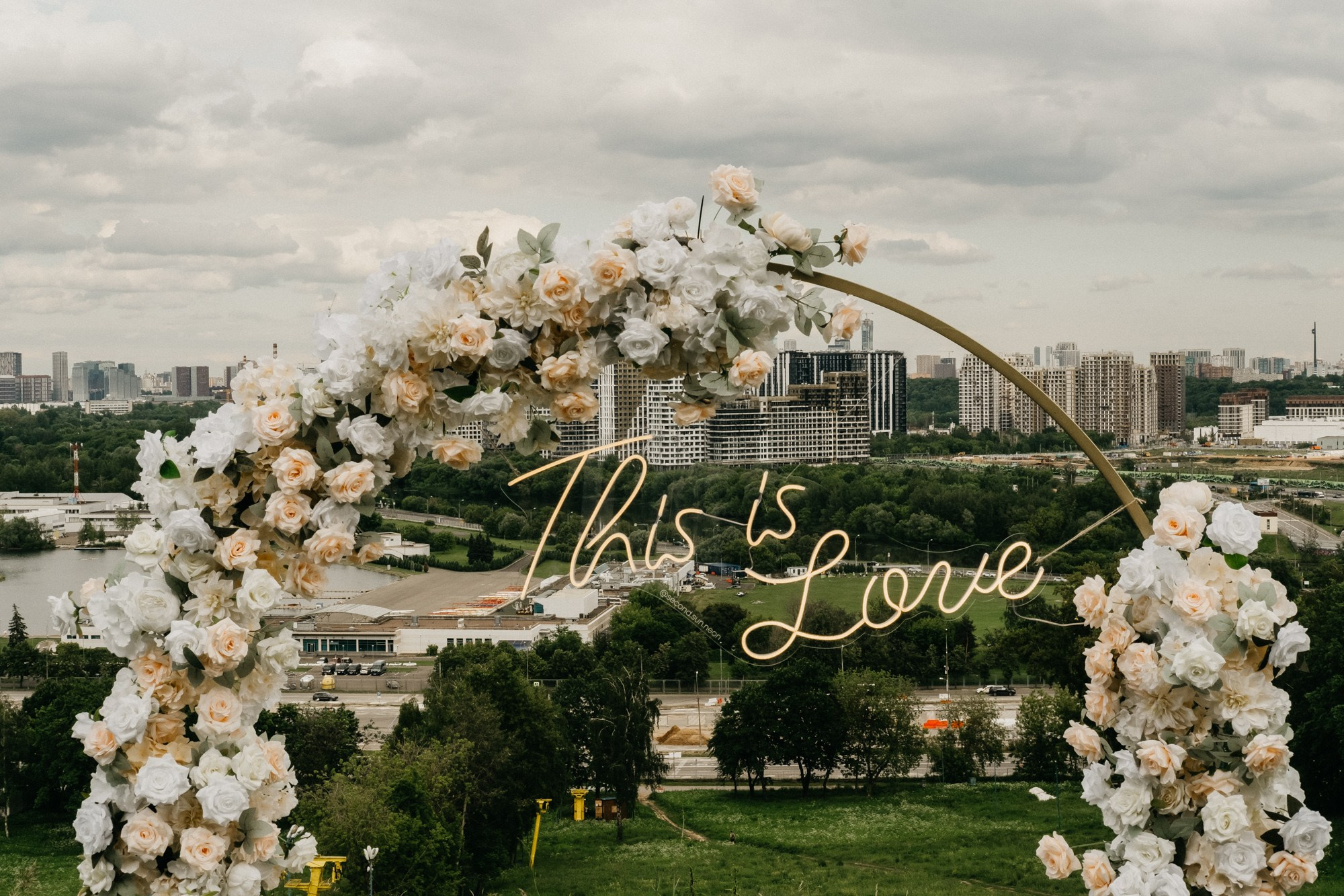 На высоте. Свадебный фотограф Александра Тюлякова