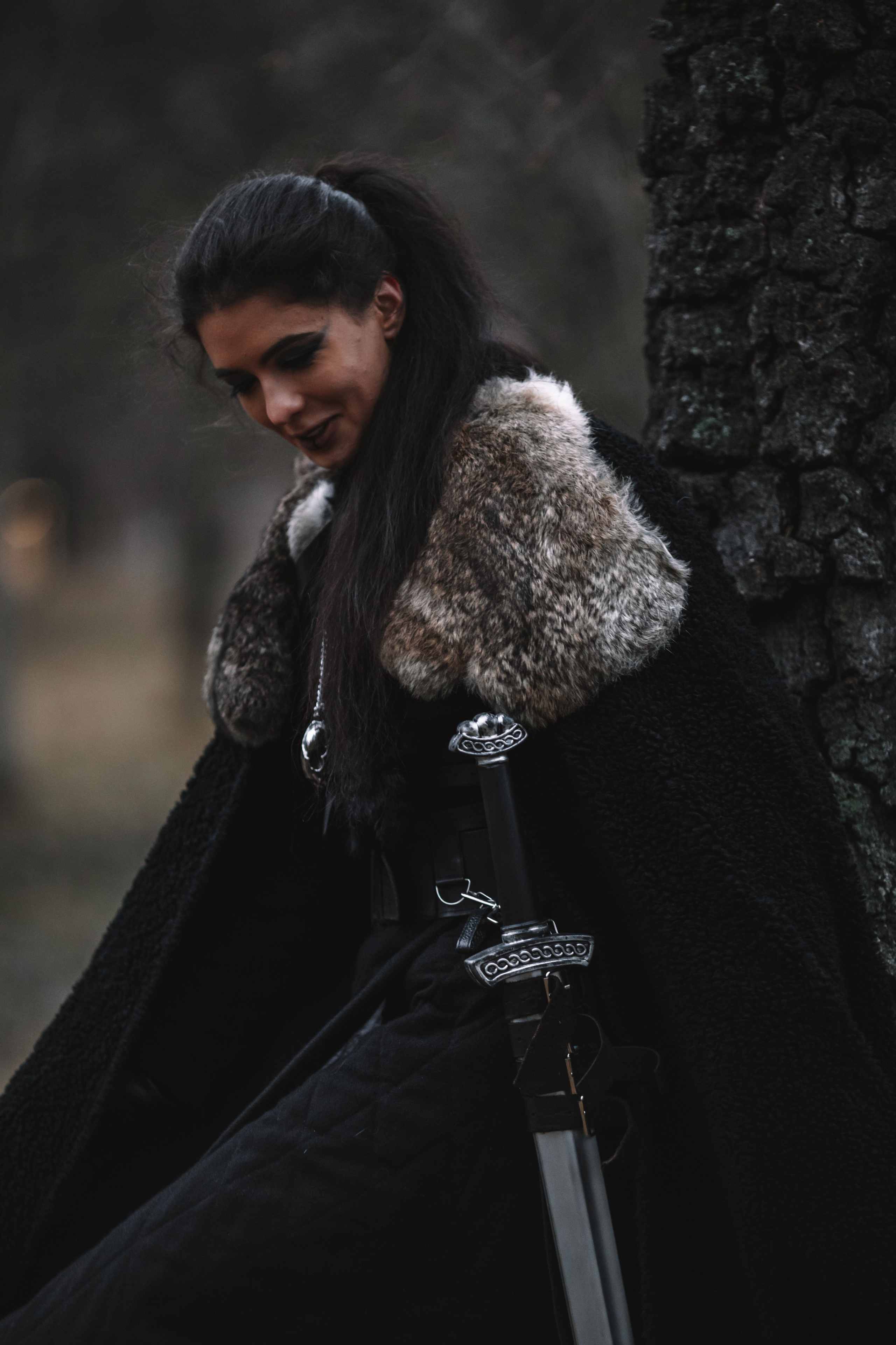 Наташа с фризом в костюме викинга. Фотосессии с лошадьми