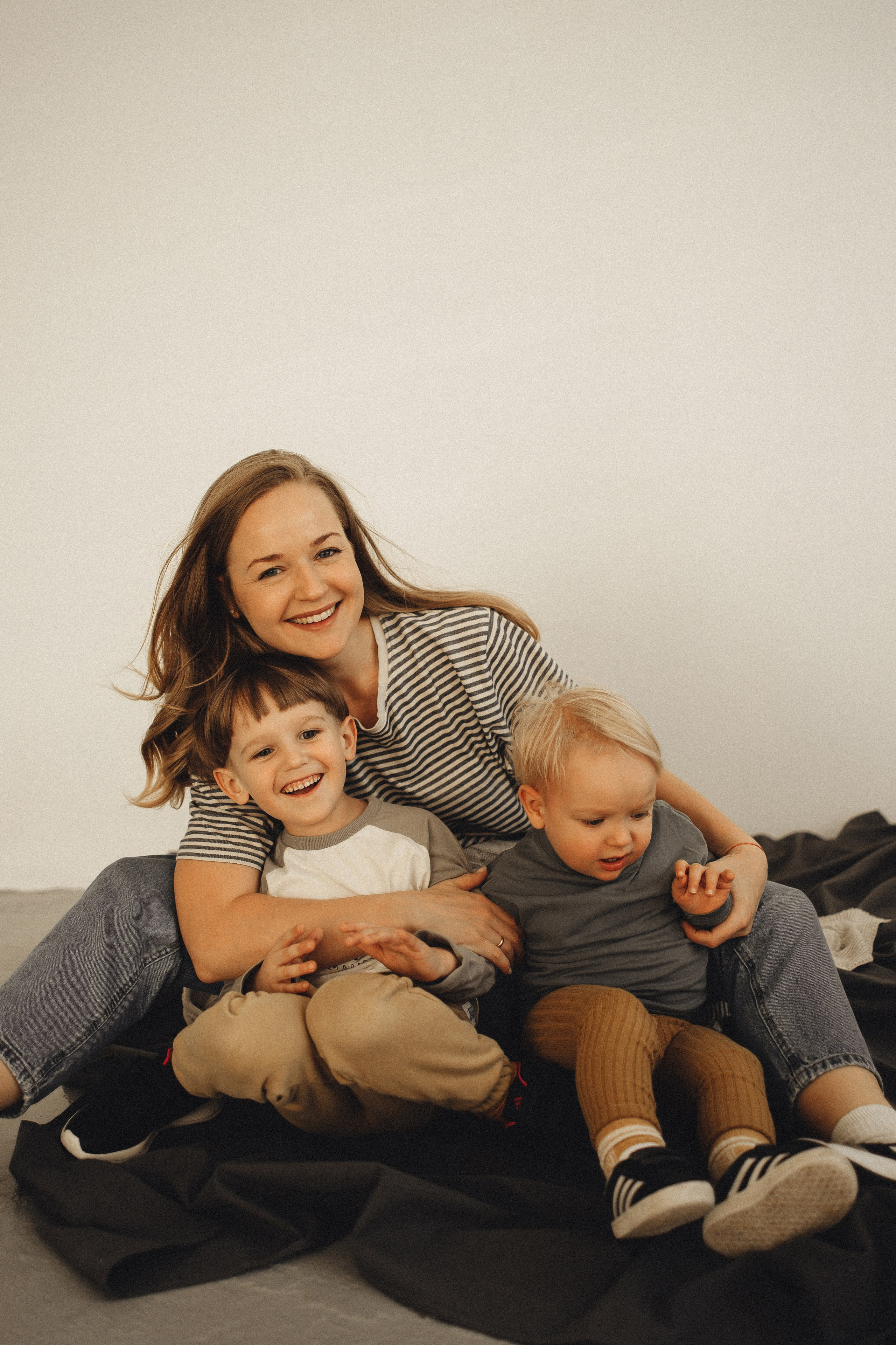 Семейная история в студии. Семейный и детский фотограф, таганрог, ростов-на-дону