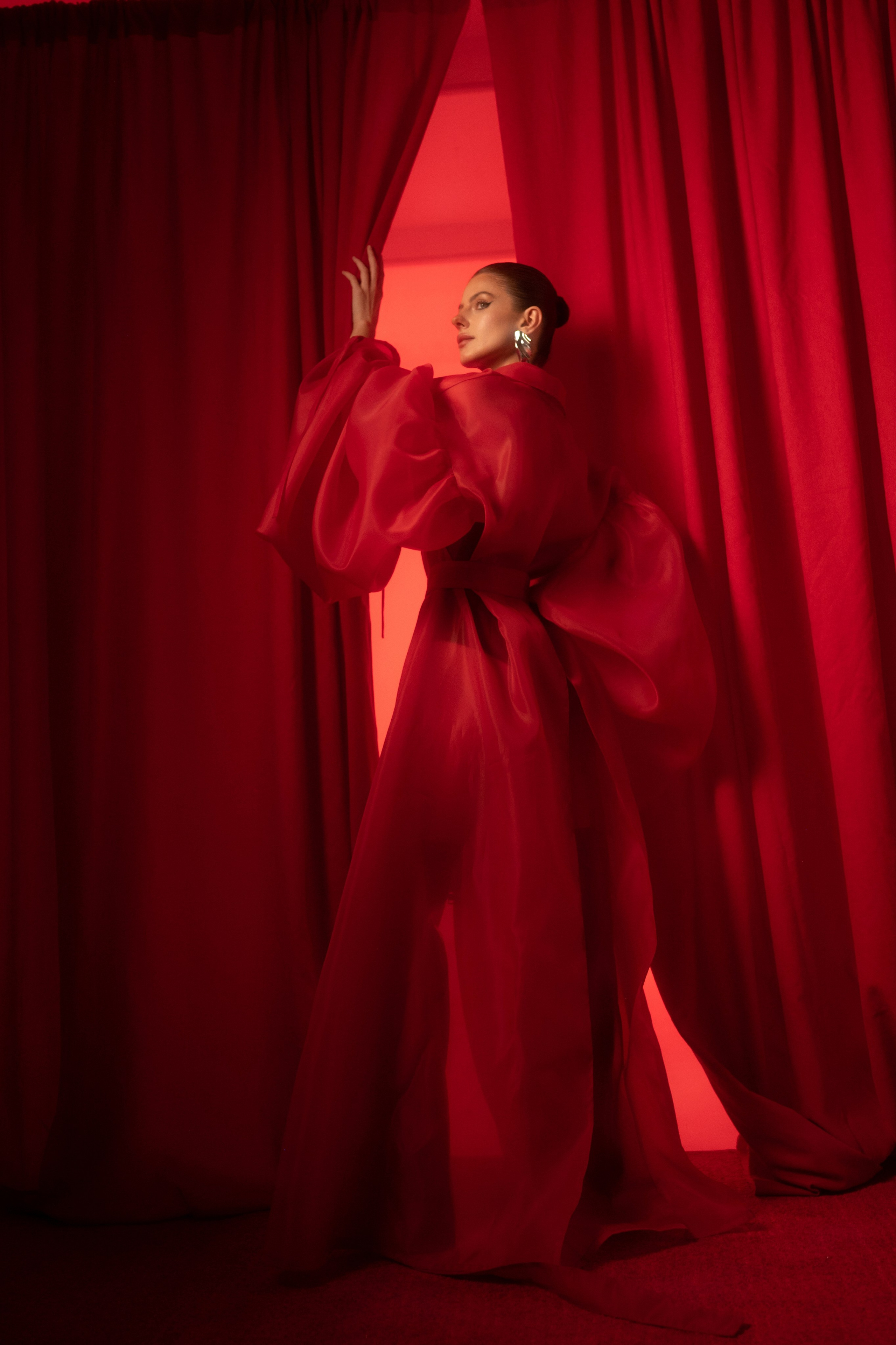 Total red. Контент и бизнес съемка. Первоуральск, Екатеринбург.Наталья Старек