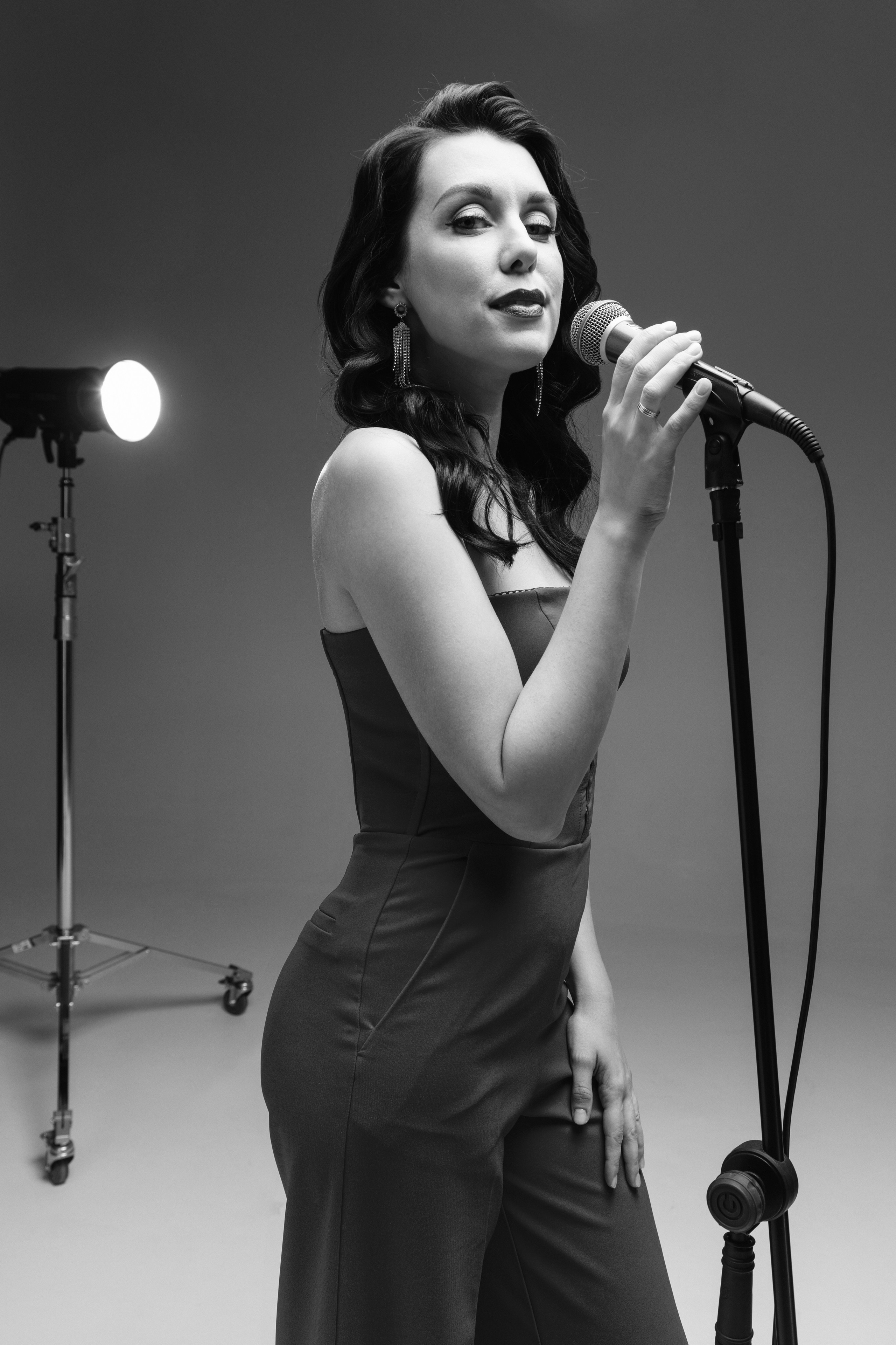 Content | Певица