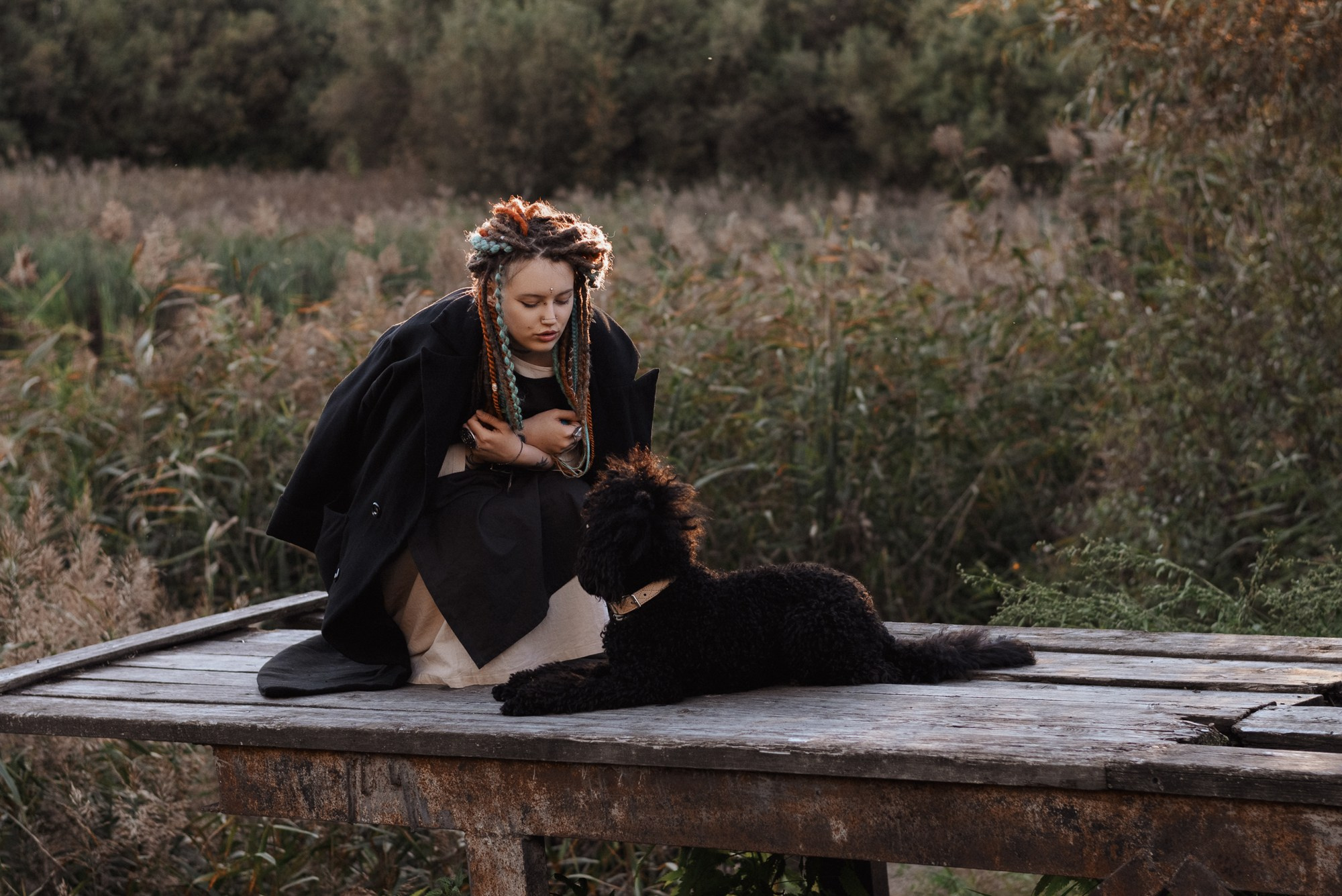 Фотосессия пары с собакой в Тюмени — Стася, Кирилл и Каренин. Портретный фотограф Тюмень Дарья Мустафина