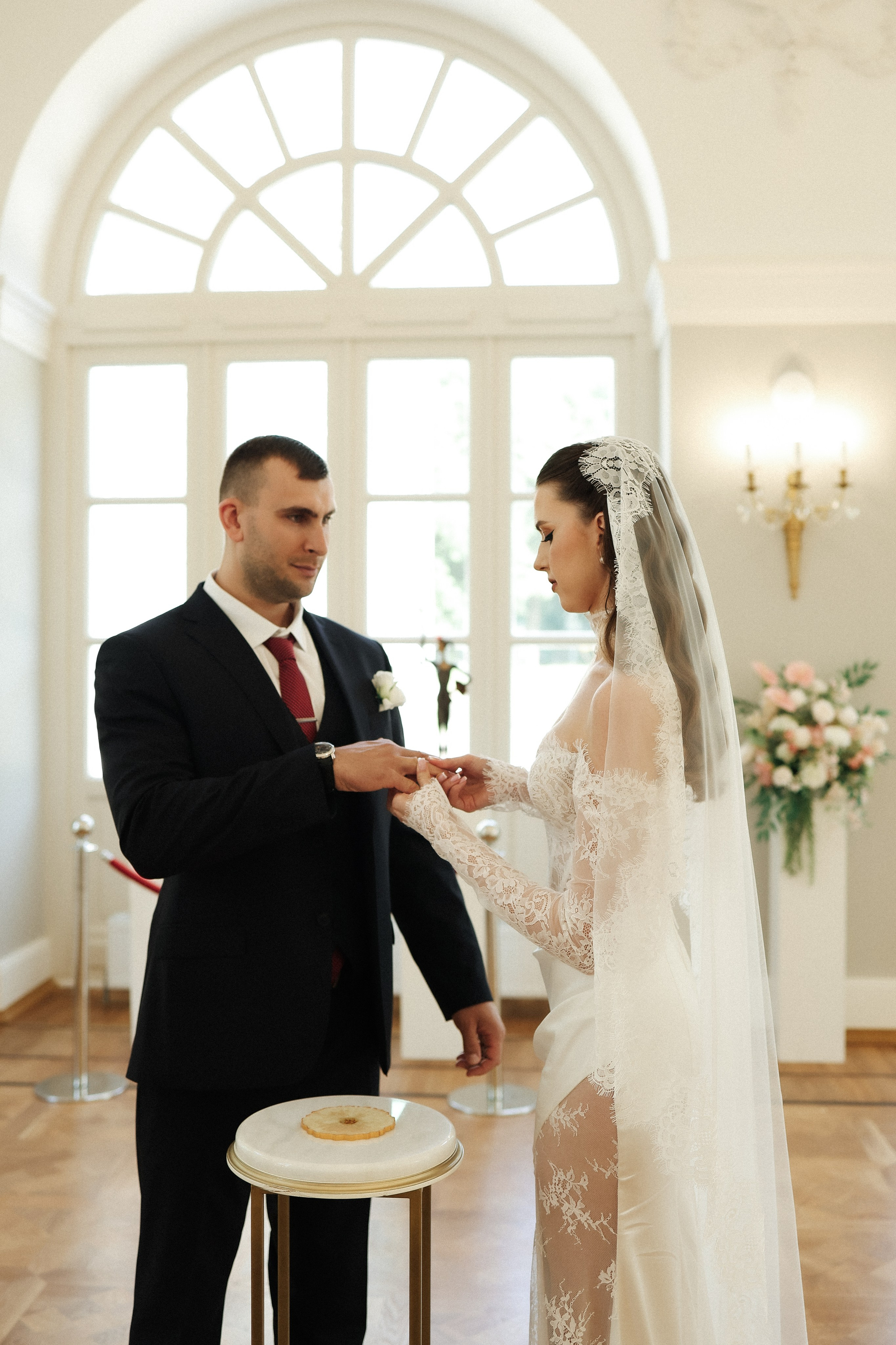 И. + А. Усадьба Воронцово, Radisson Blu Olympiyskiy, банкет в ресторане Mansard Restaurant And Hall. Свадебный и семейный фотограф в Москве Света Снимает