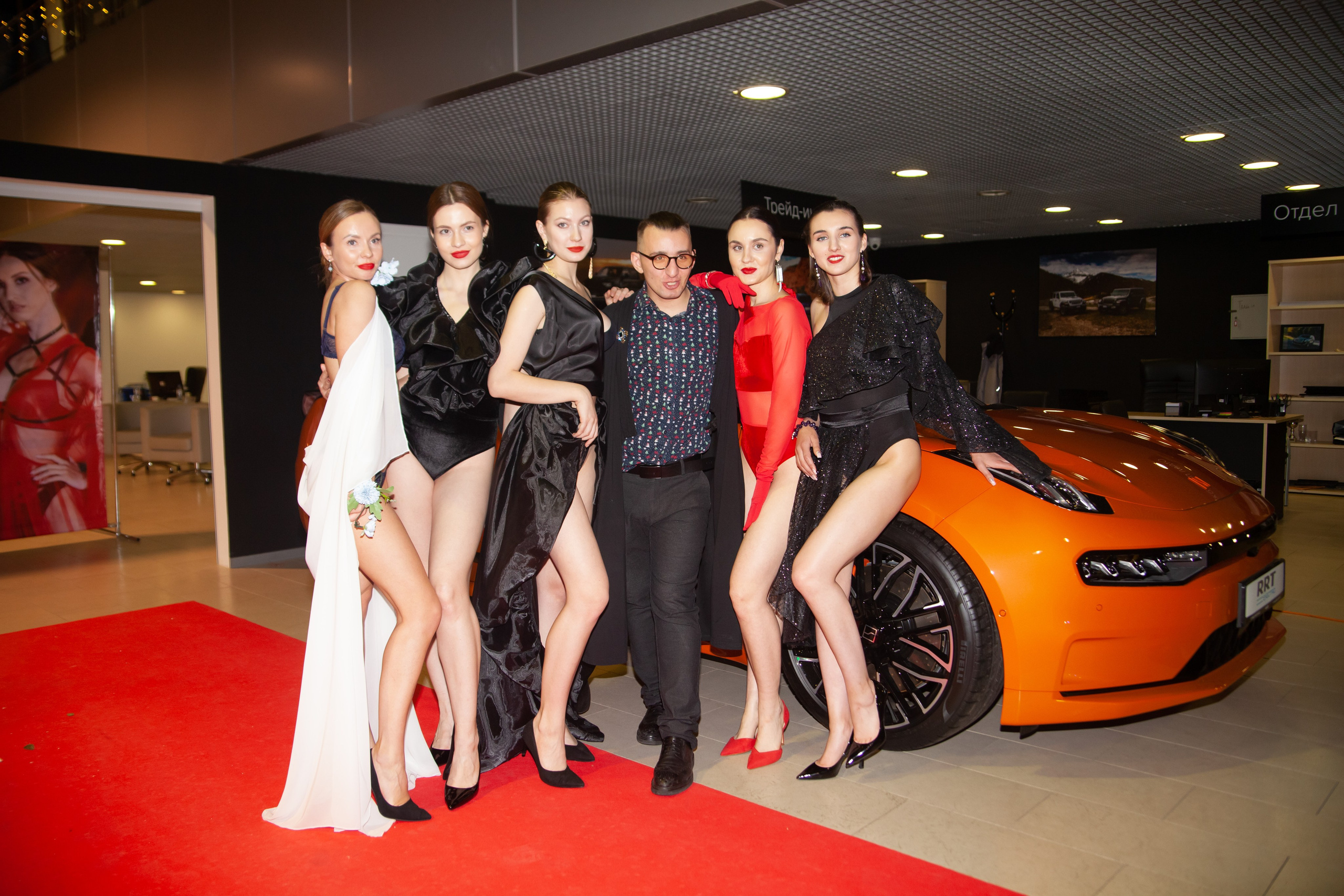 Аллея моды. 22 декабря 2023 г. RRT Пулково. Портретный фотограф в СПб Ирина Маринина