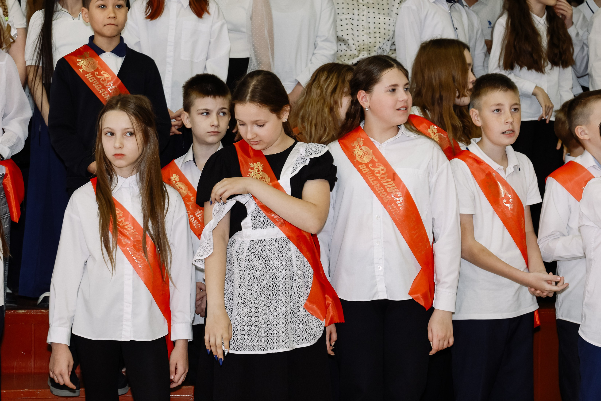 Последний звонок 4б школа 26. Фотограф Юлия Мальцева