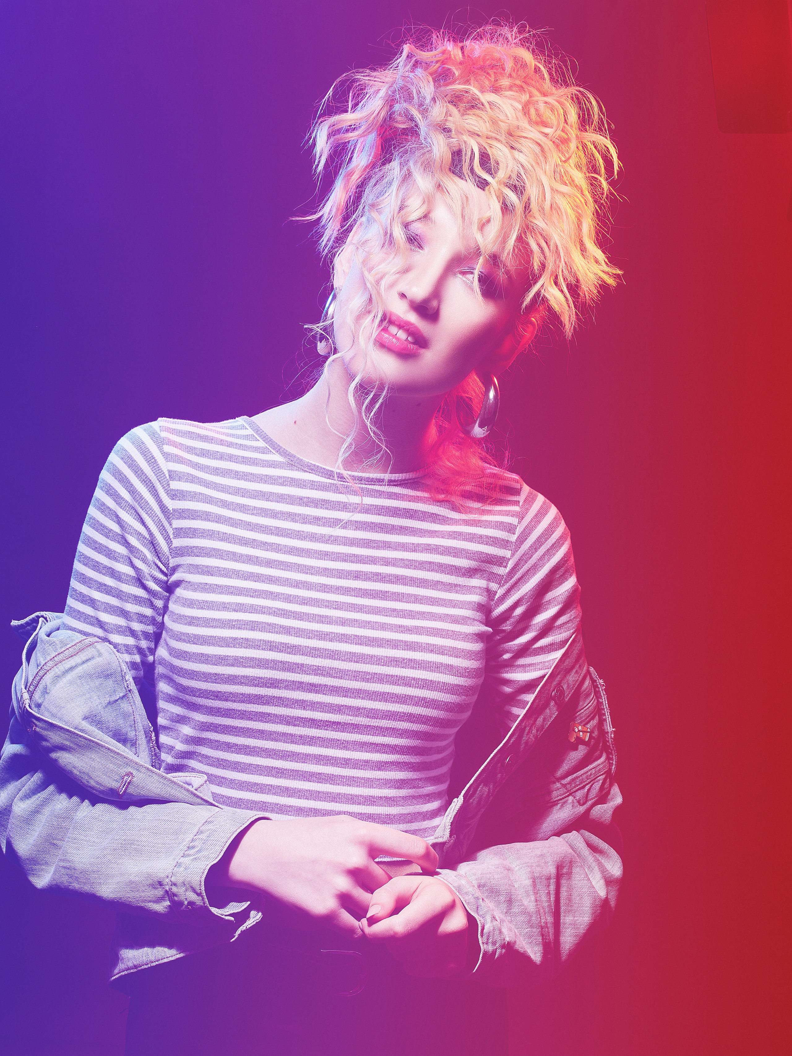 90-е. Студийный, семейный, свадебный, фэшн и ню фотограф в Астрахани, производство выпускных альбомов. Руслан Кондрашин