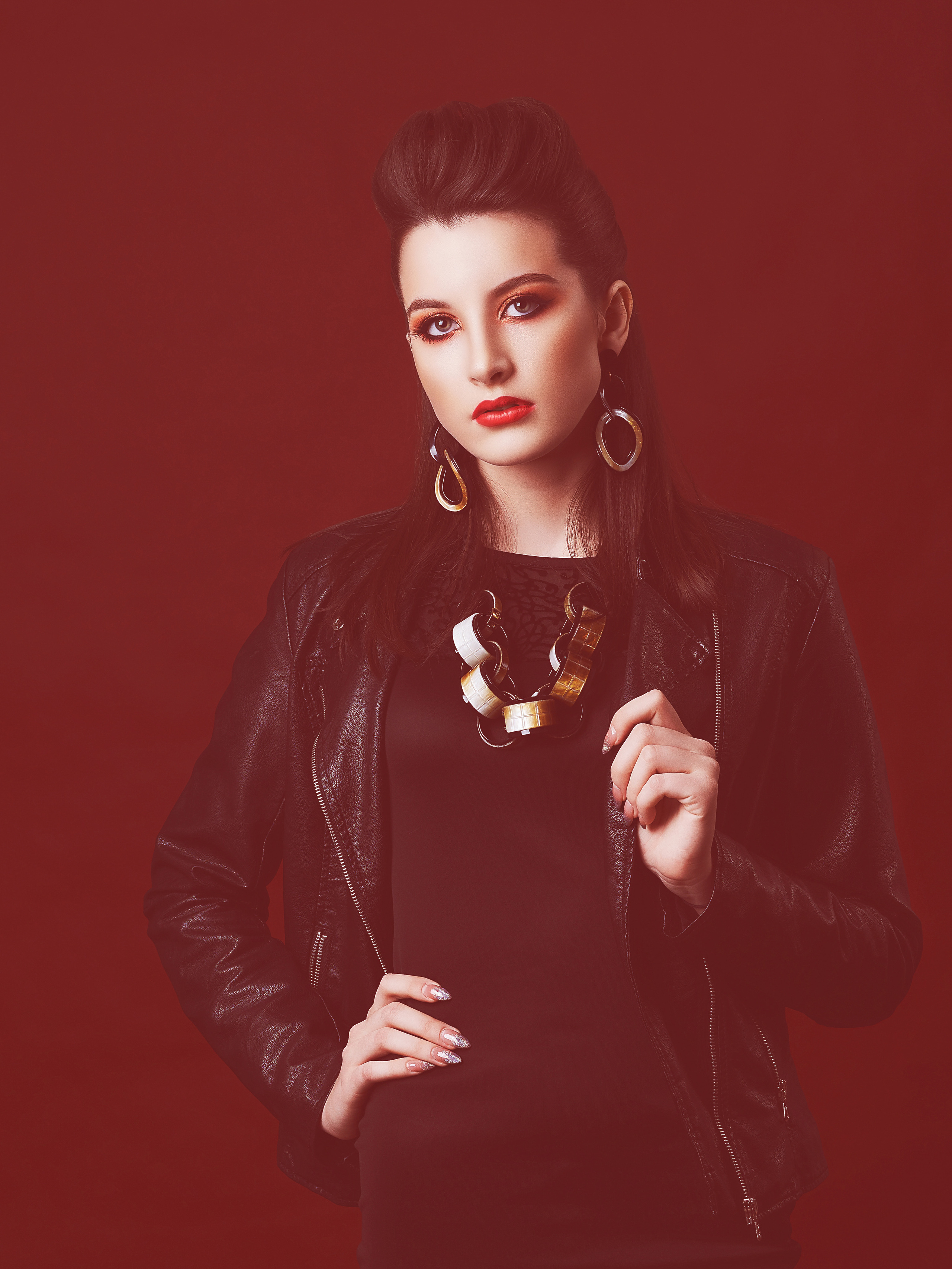 90-е. Студийный, семейный, свадебный, фэшн и ню фотограф в Астрахани, производство выпускных альбомов. Руслан Кондрашин