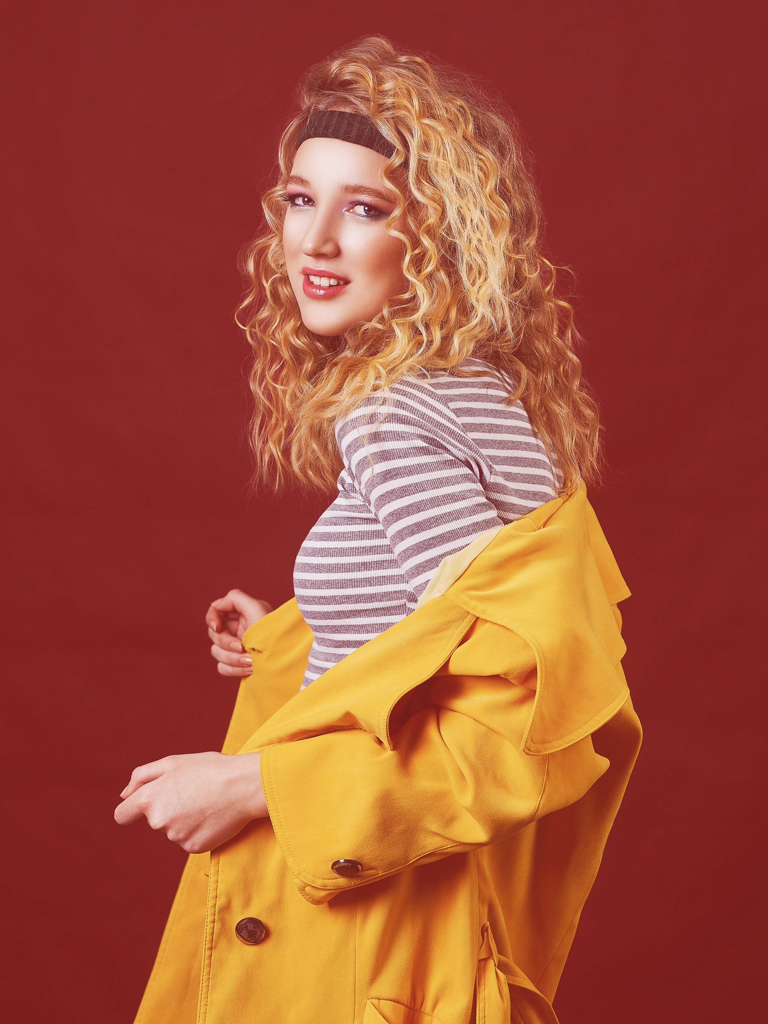 90-е. Студийный, семейный, свадебный, фэшн и ню фотограф в Астрахани, производство выпускных альбомов. Руслан Кондрашин