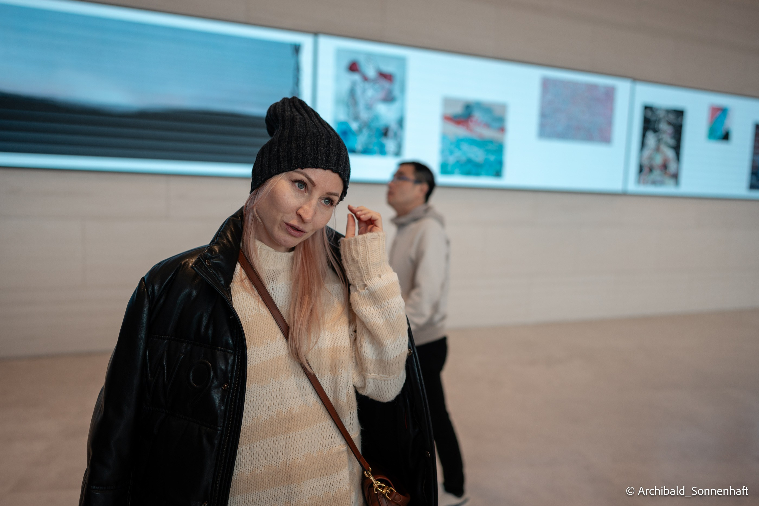 Walking in GZ, sunday. Photographer in Guangzhou, China. Archibald Sonnenhaft