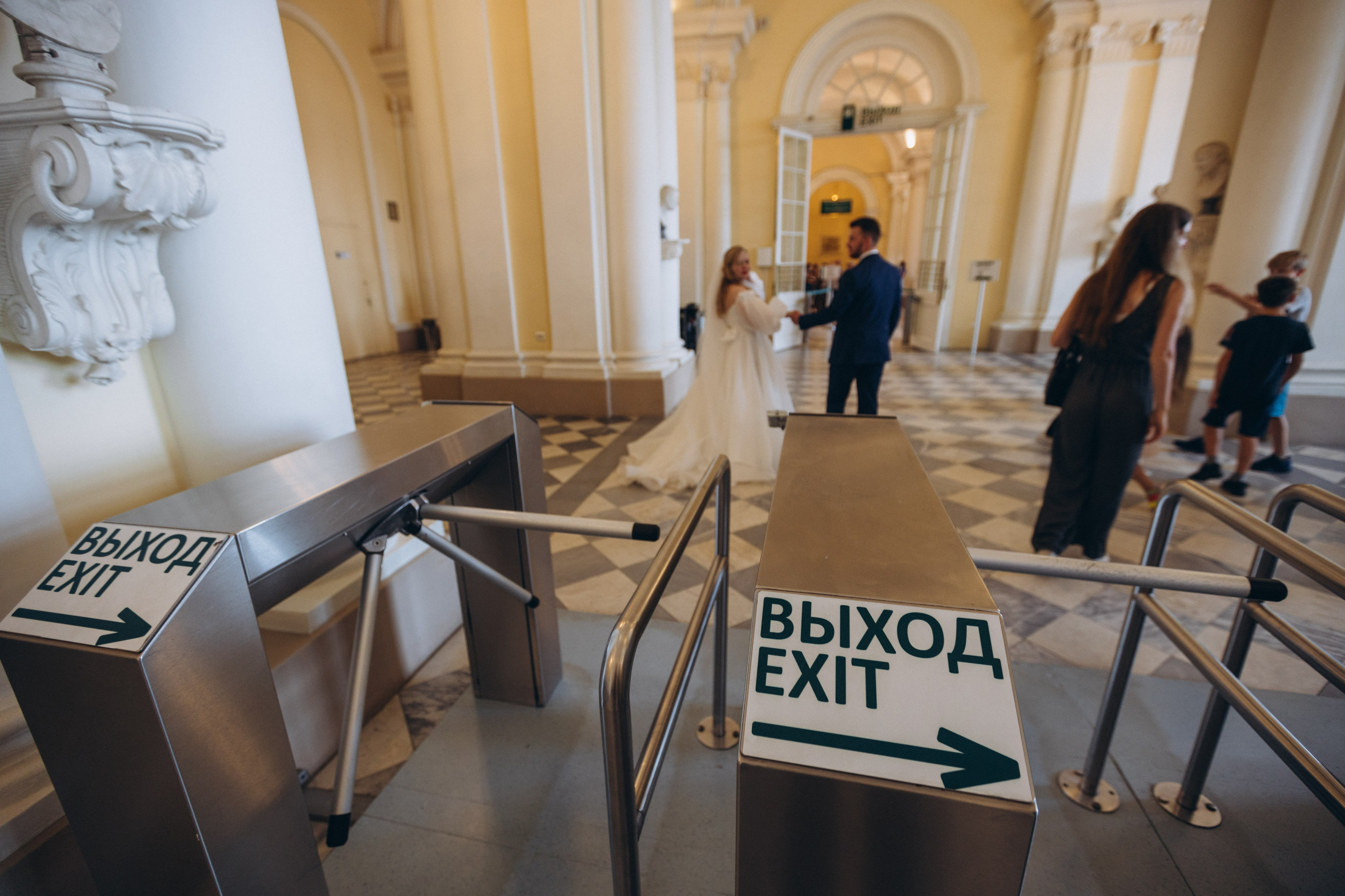 Прогулка в Эрмитаже. Свадебный и семейный фотограф в Санкт-Петербурге Яцына Юрий. Видеоопер