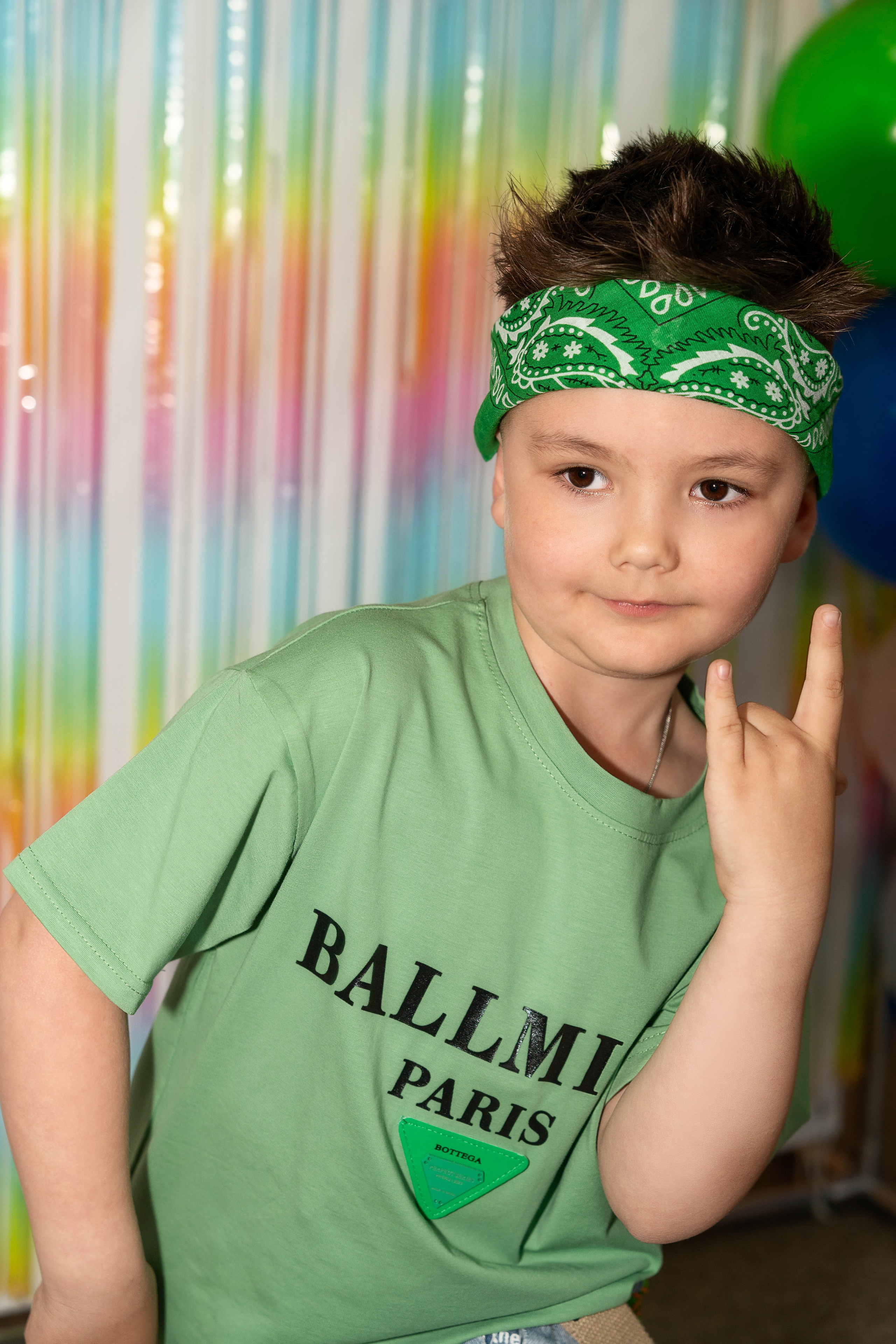 Съёмки в школе и садах, выпускные альбомы