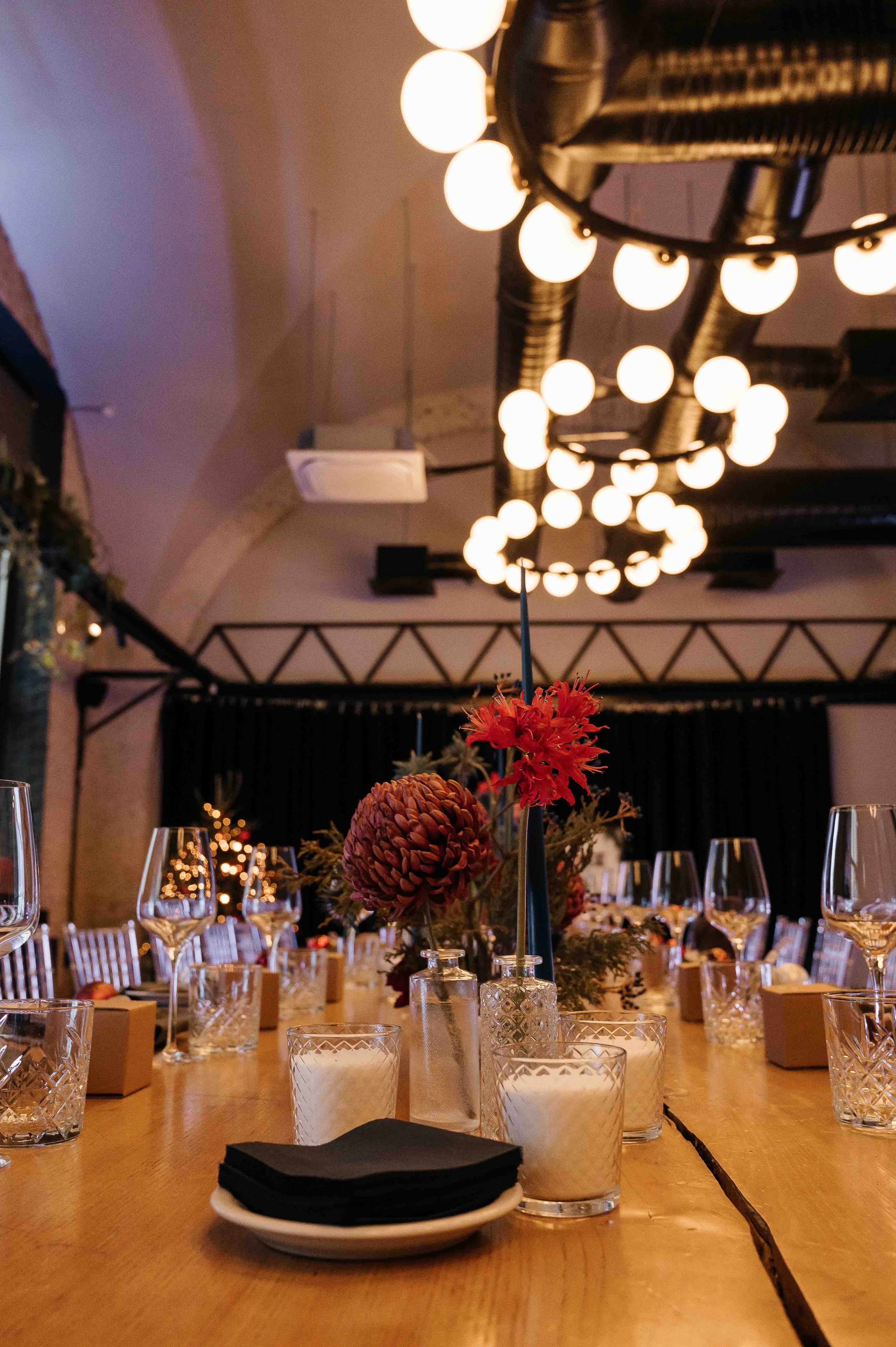 Утро невесты в гостинице. Свадебный и семейный фотограф в Котласе Никита Попов