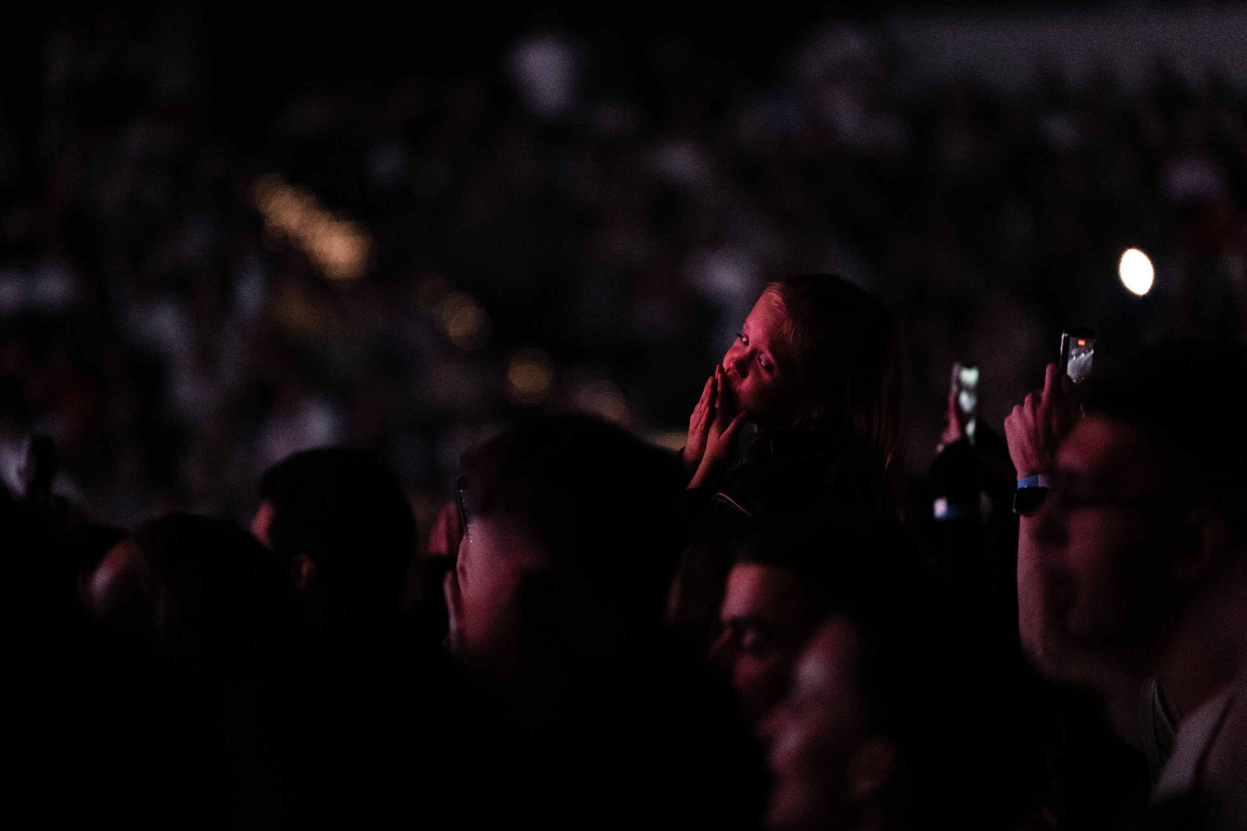 Концерт L'one 19.10.2025 с хором и симфоническом оркестром. Фотограф и видеограф Мария Банщикова, Солнечногорск, Москва