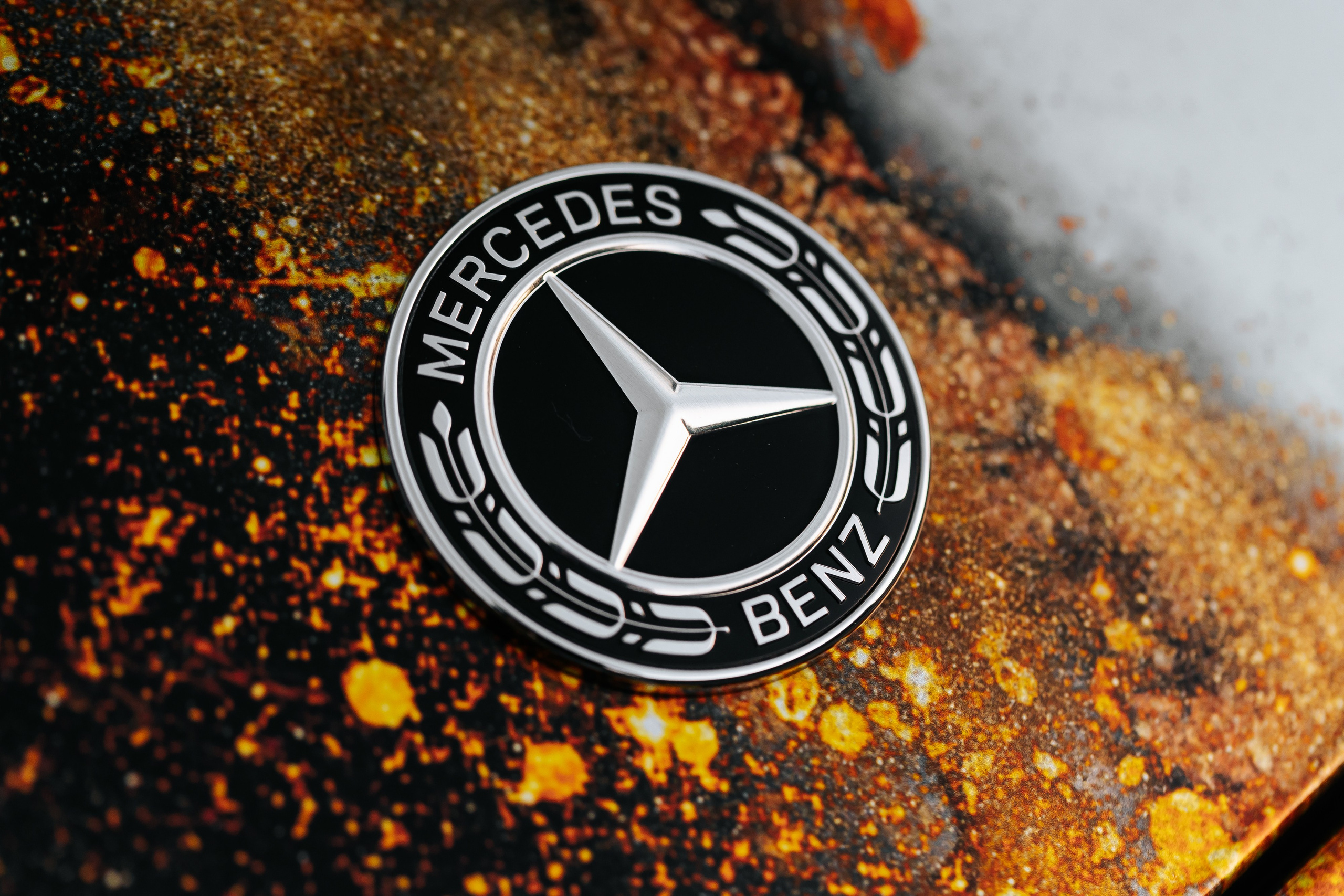 Mercedes Benz E 53. Фотограф в на Пхукете Сергей Войлоков