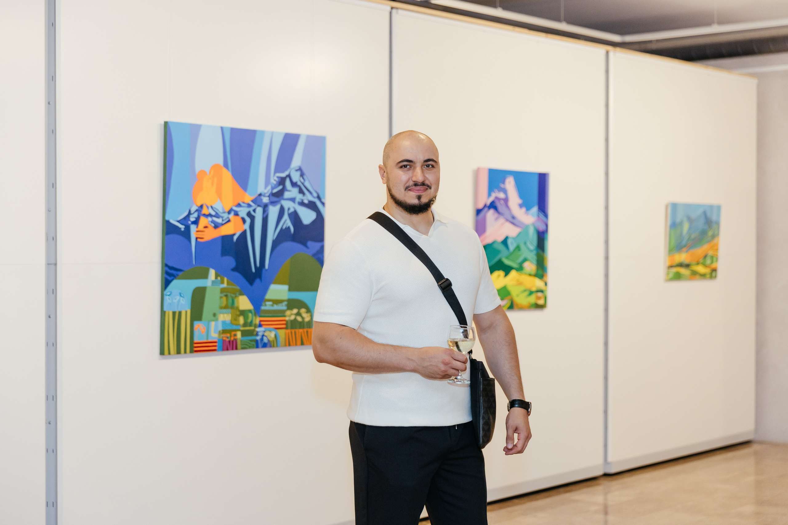 Выставка Лиры Алборовой «Цвет — это я». Свадебный и репортажный фотограф в Санкт-Петербурге Николай Голованов