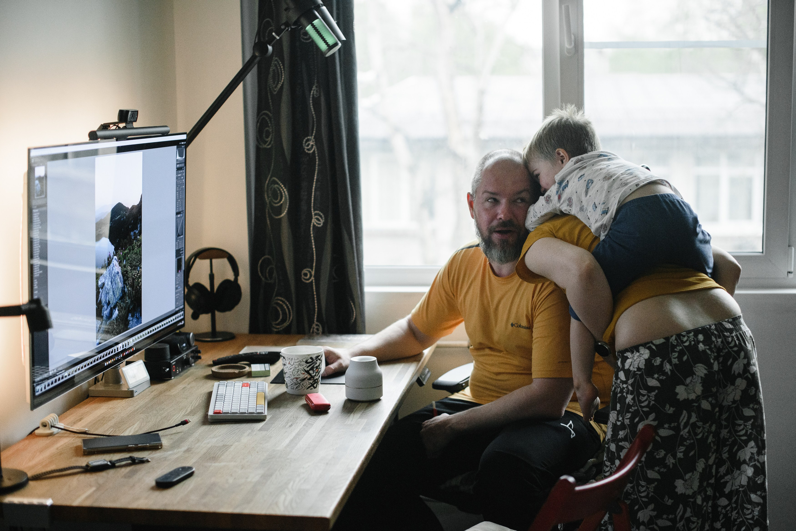 Игорь, Мила и Михаил Игоревич, домашняя история. Фотограф Денис Неместо, портрет, репортаж