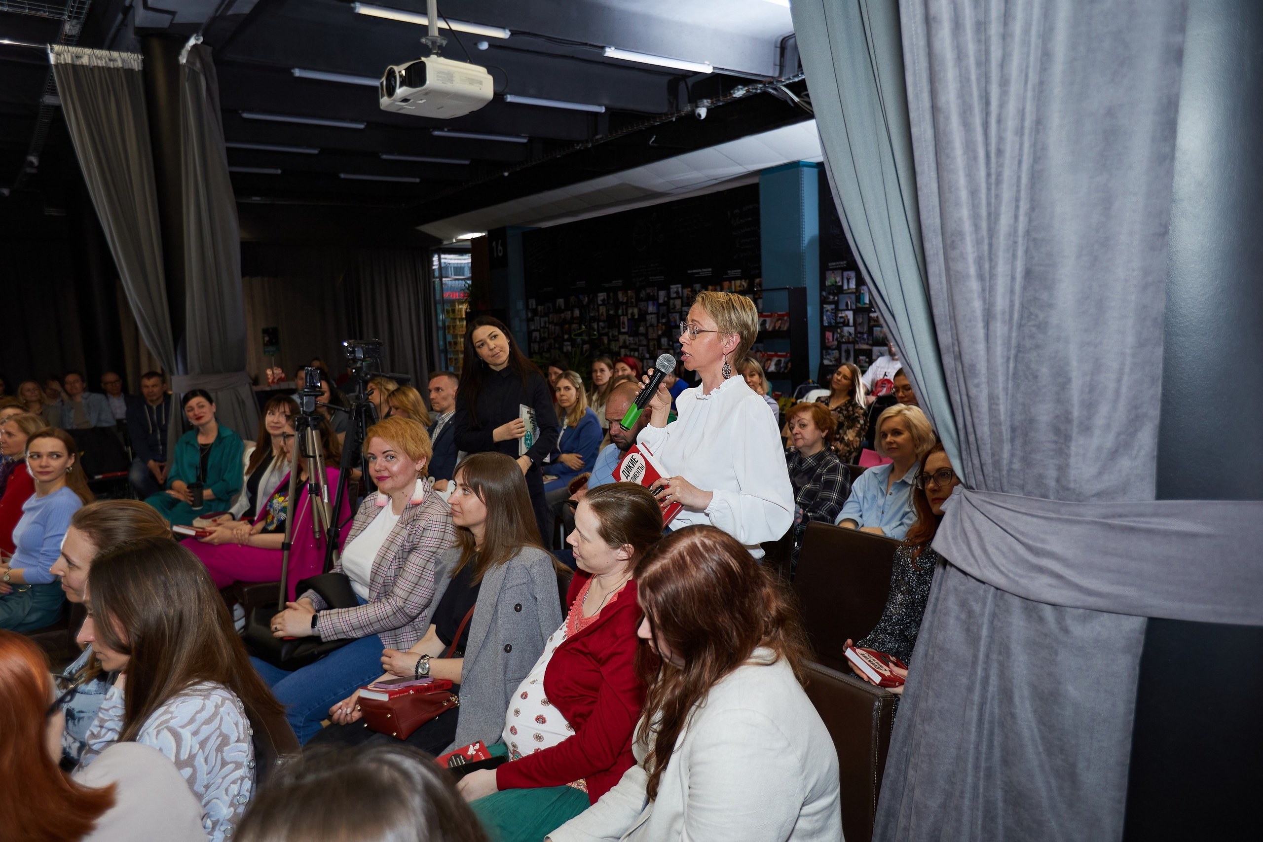 ДОМ КНИГИ. Event фотограф Александр Осин. г. Москва