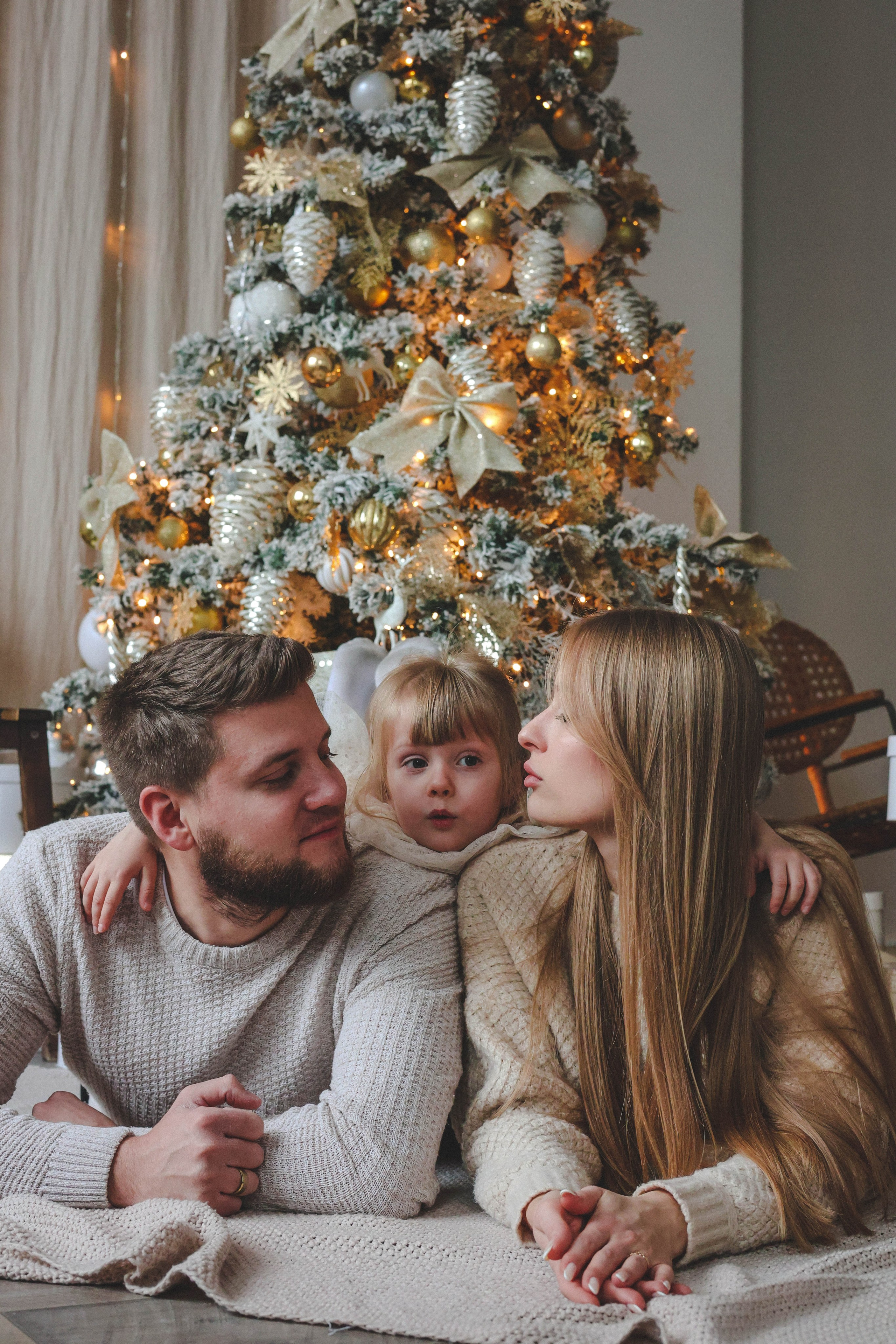 Новогодняя история «Кира и ее семья». Фотограф в Москве Анастасия Калинина