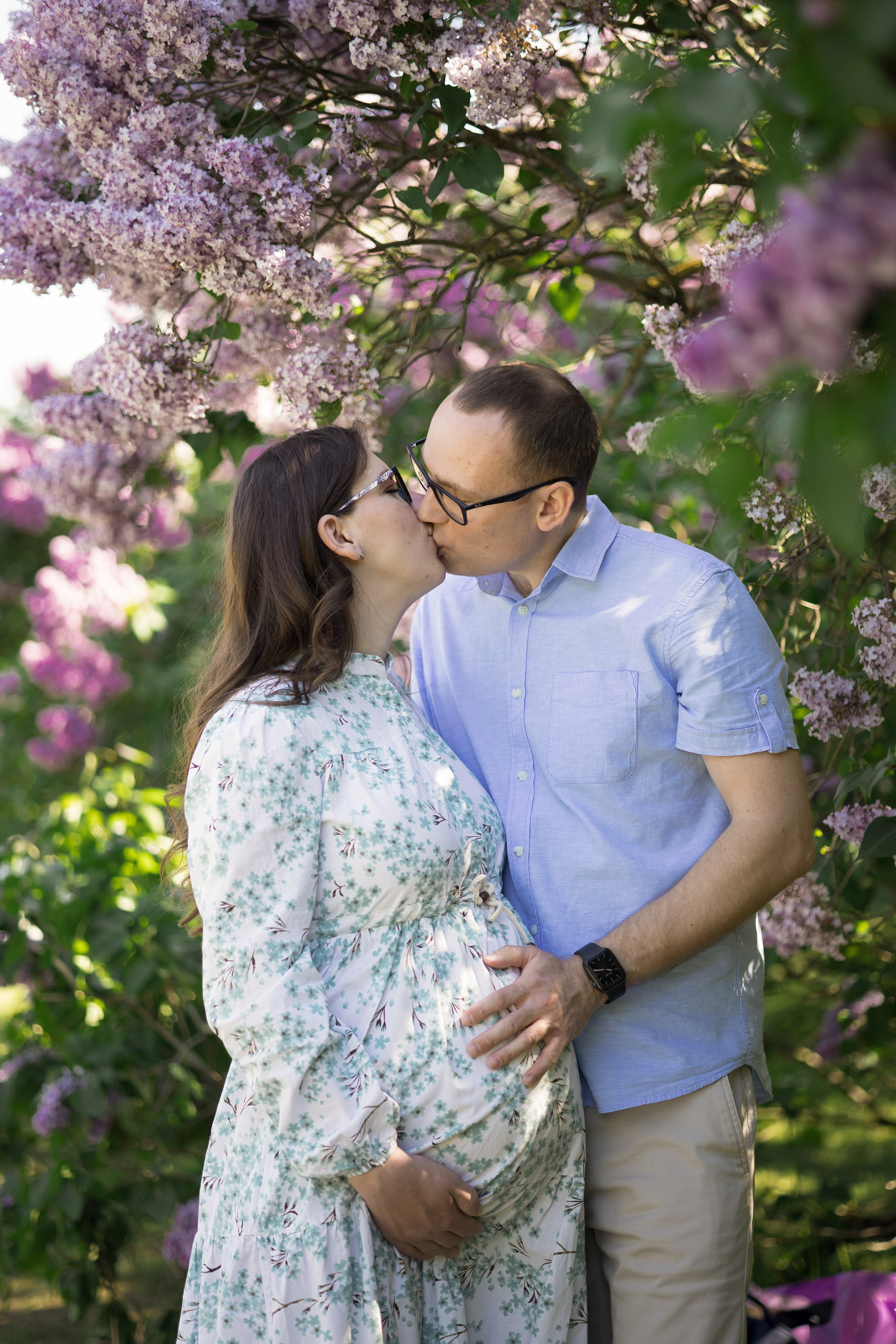 Фотосессия беременности на природе. Профессиональный фотограф в Москве