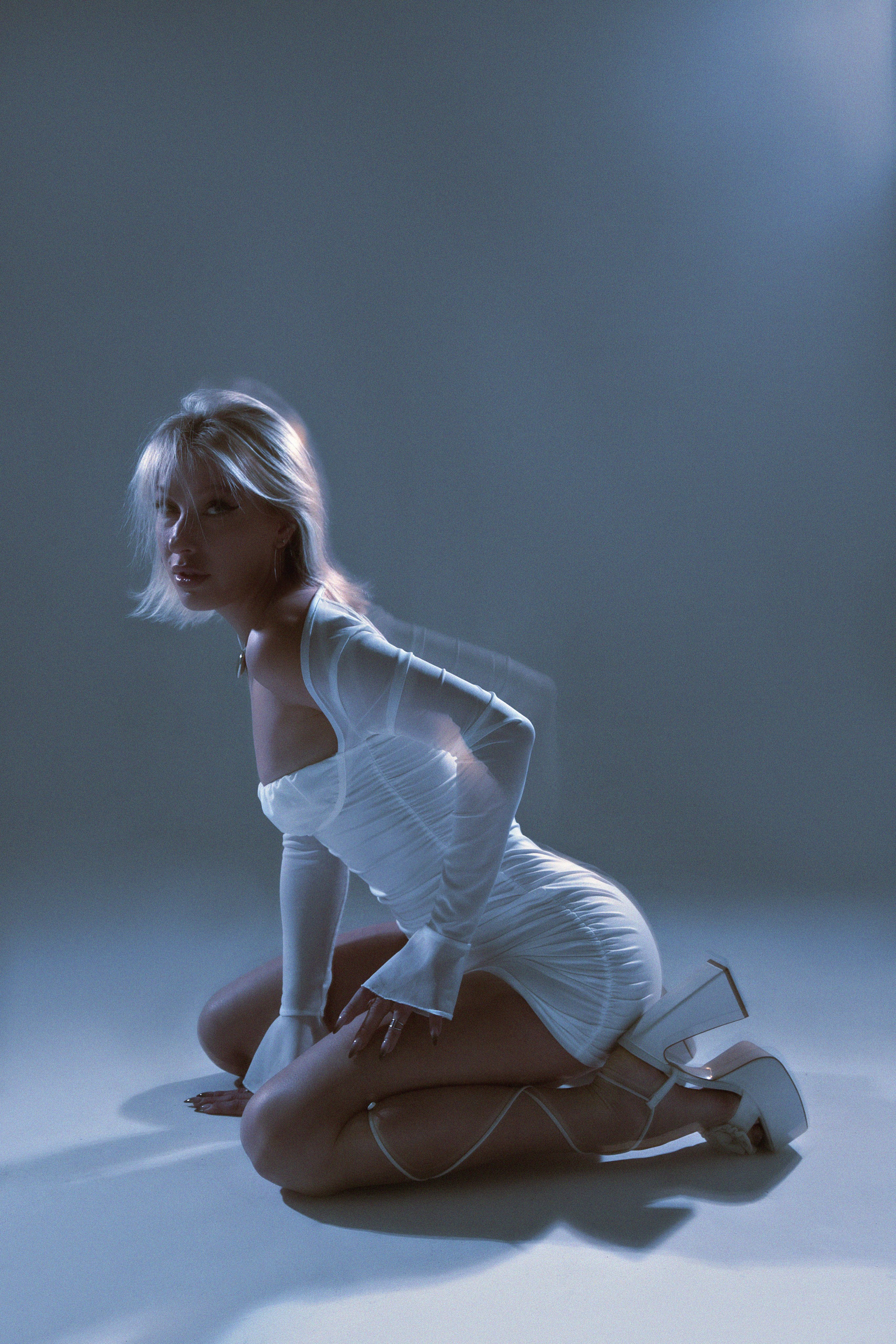 Женская фотосессия в фотостудии. Профессиональный фотограф в Москве