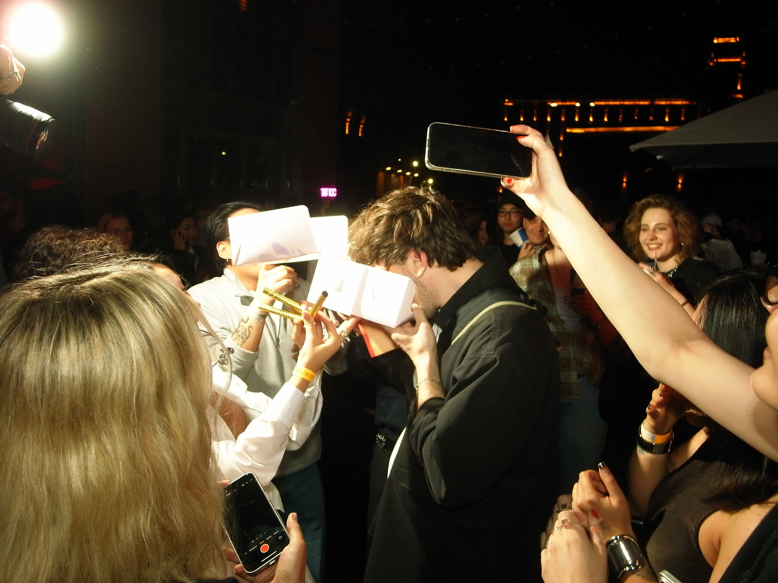 LASKI — CONNECTED x DETI. TENZO | Креативный продюсер / Арт-директор