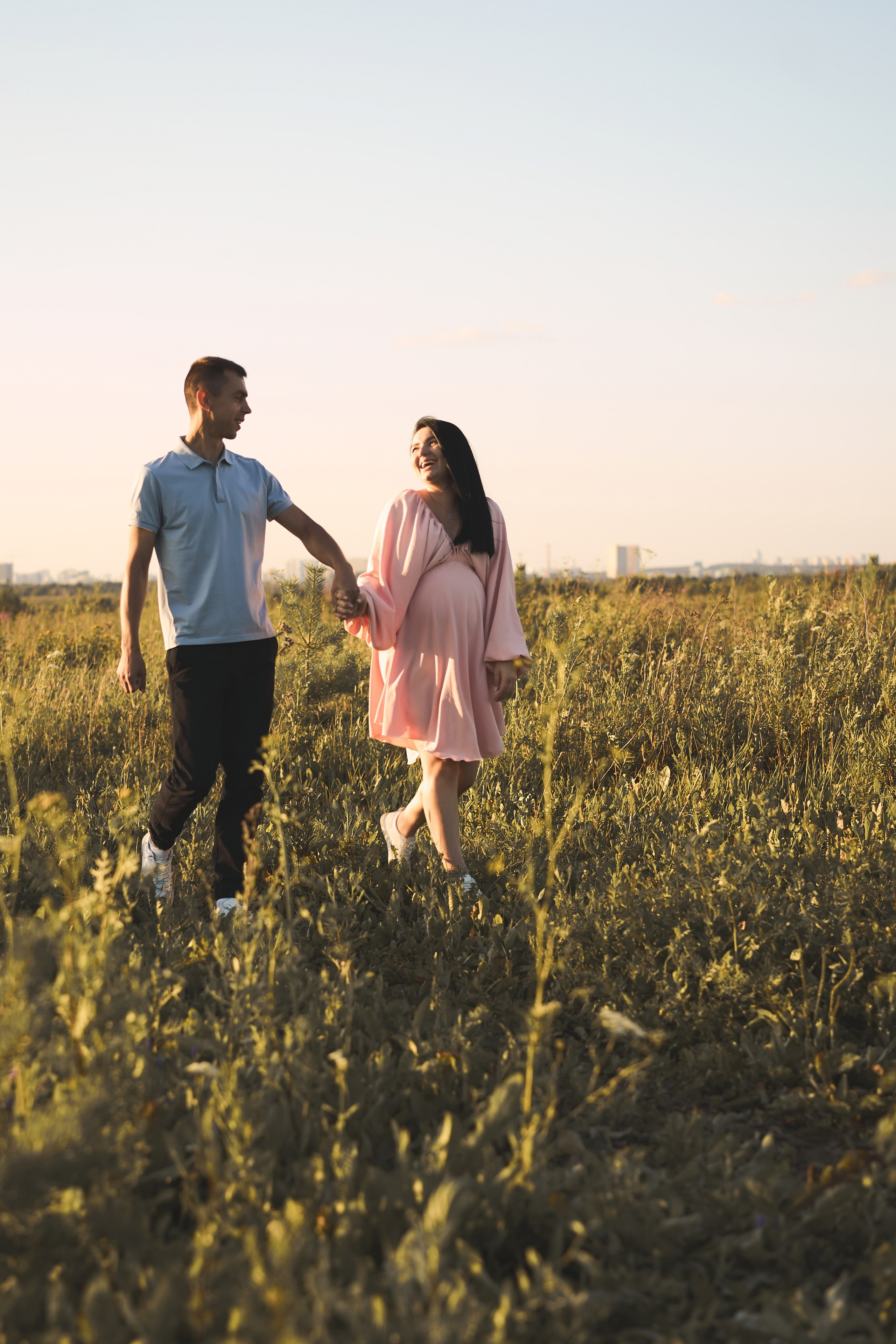 Семейная фотосессия беременность на закате. Фотограф Екатеринбург Кокшарова Александра