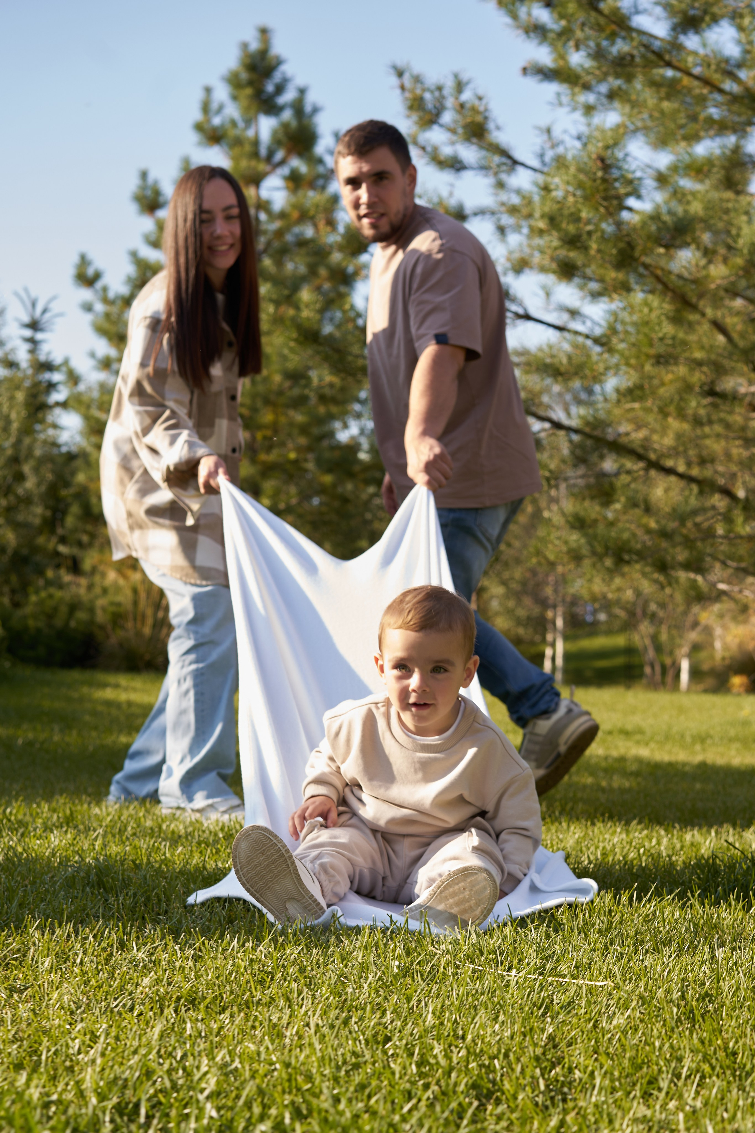 Семейная фотосессия летом на улице. Фотограф Екатеринбург Кокшарова Александра