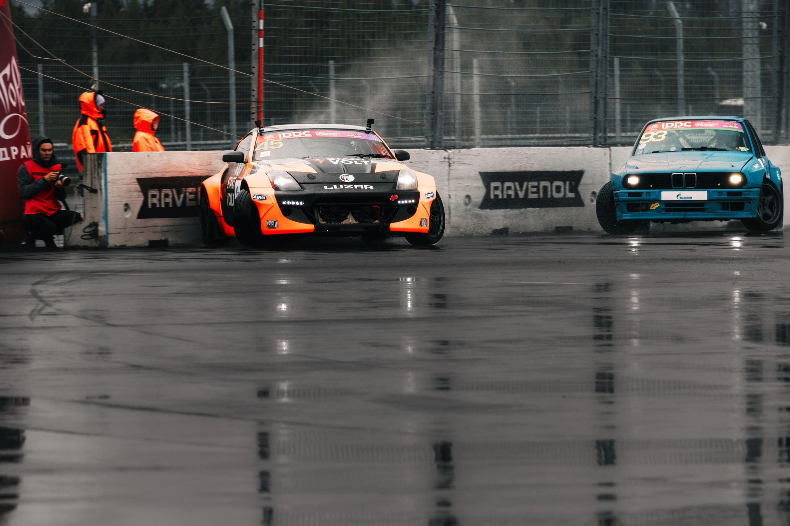 IDDC Этап 2: Бетонный Колизей и блогеры в деле