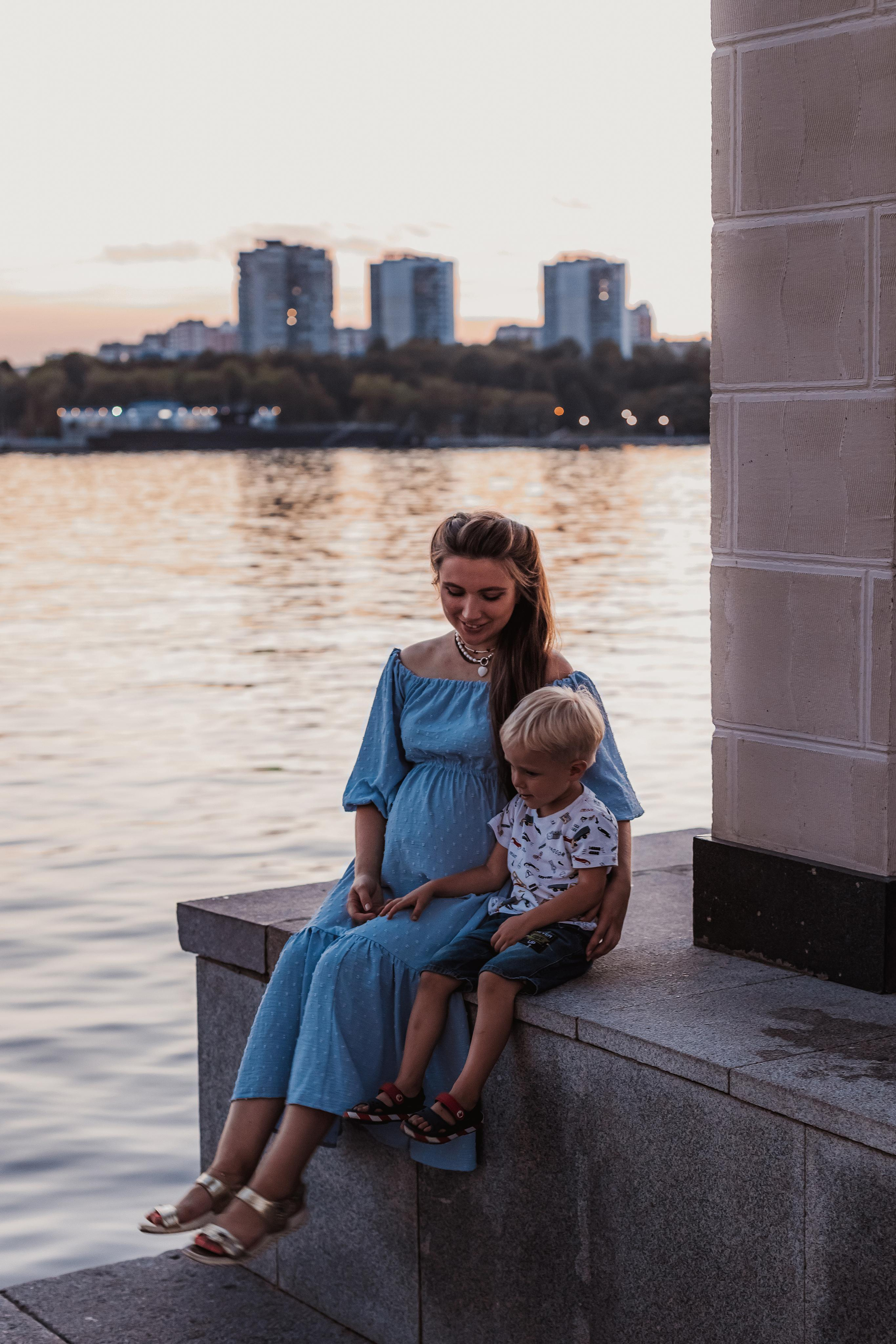 На закате в порту. Мариам Багдасарян