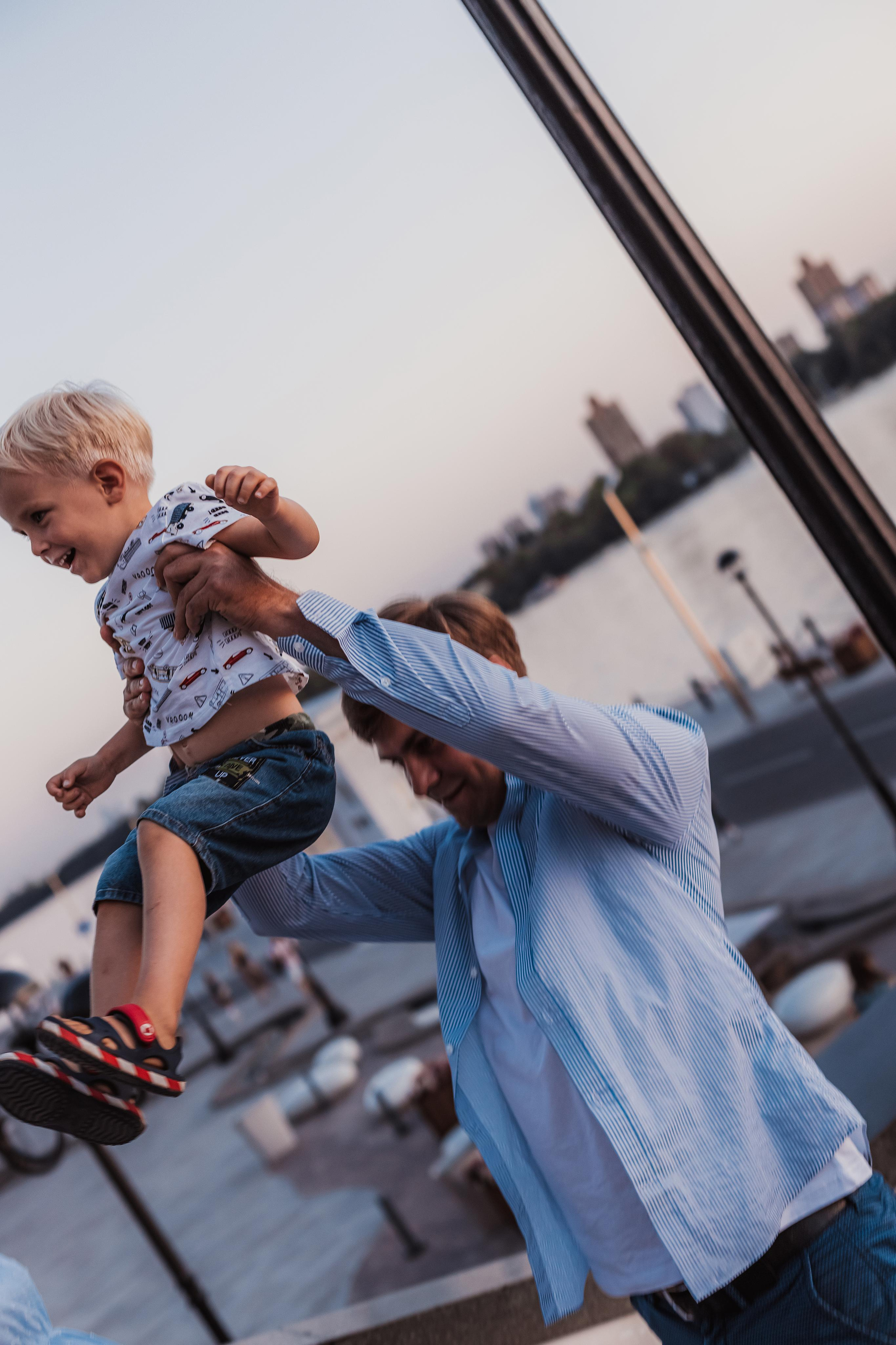 На закате в порту. Мариам Багдасарян