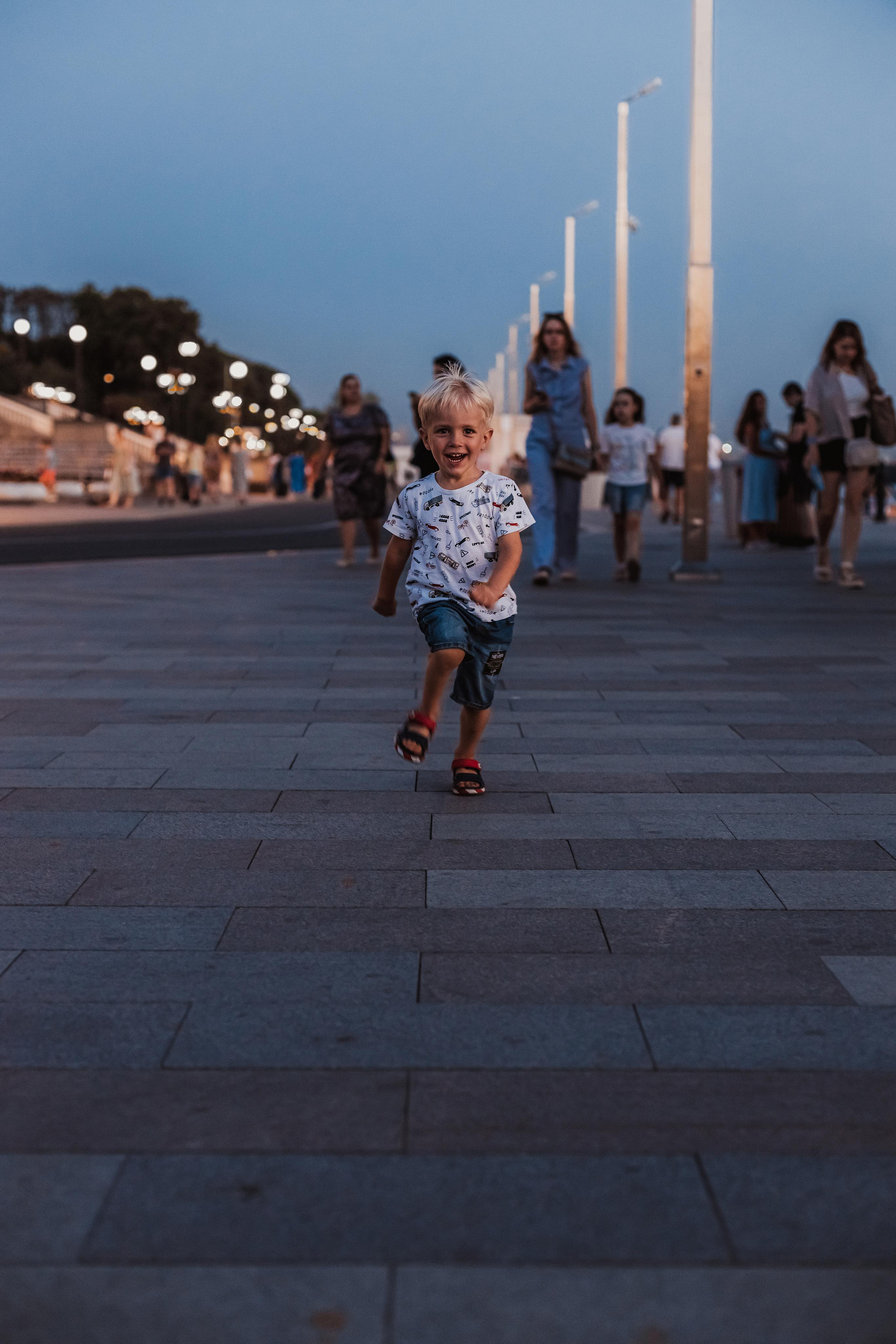 На закате в порту. Мариам Багдасарян