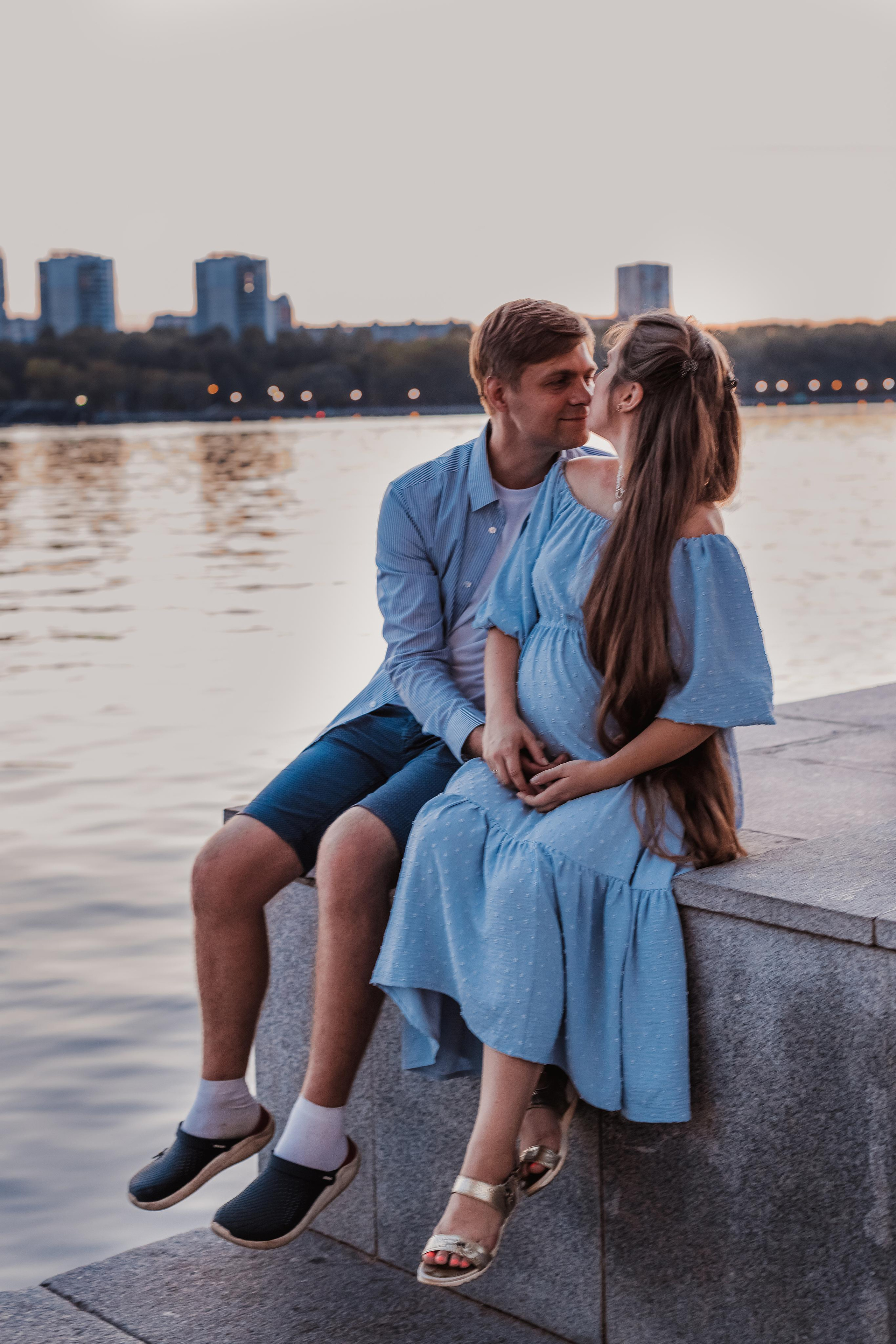 На закате в порту. Мариам Багдасарян