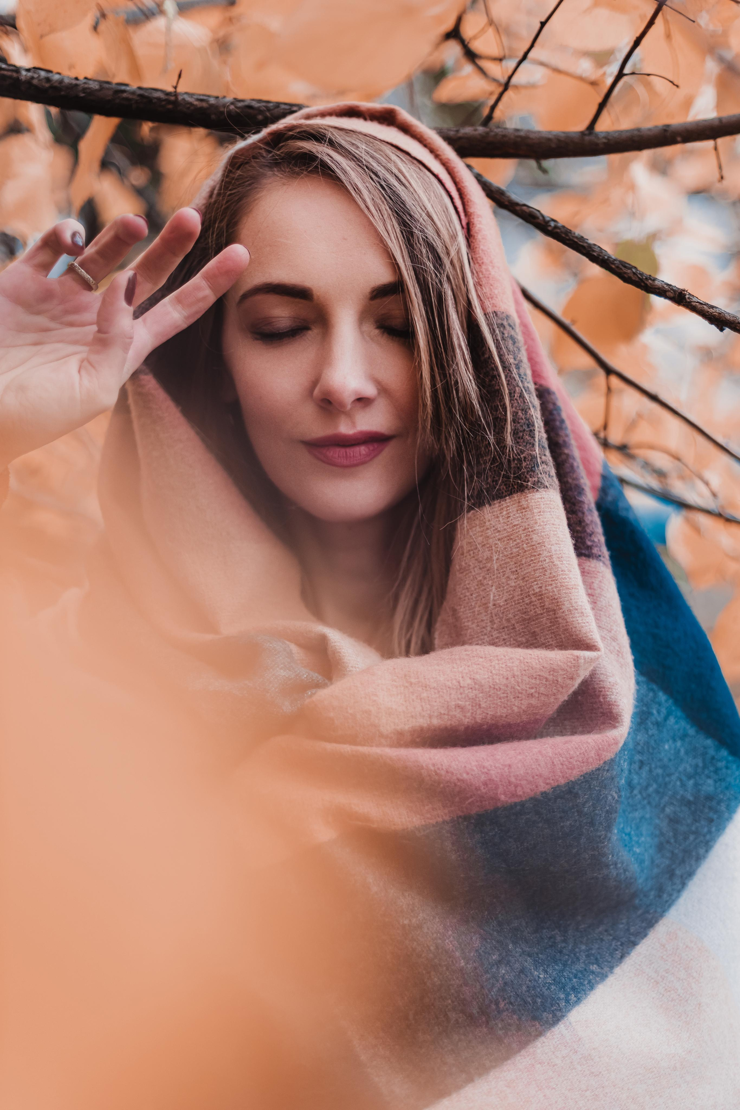 Кутаясь в осень. Mariam Bagdasaryan