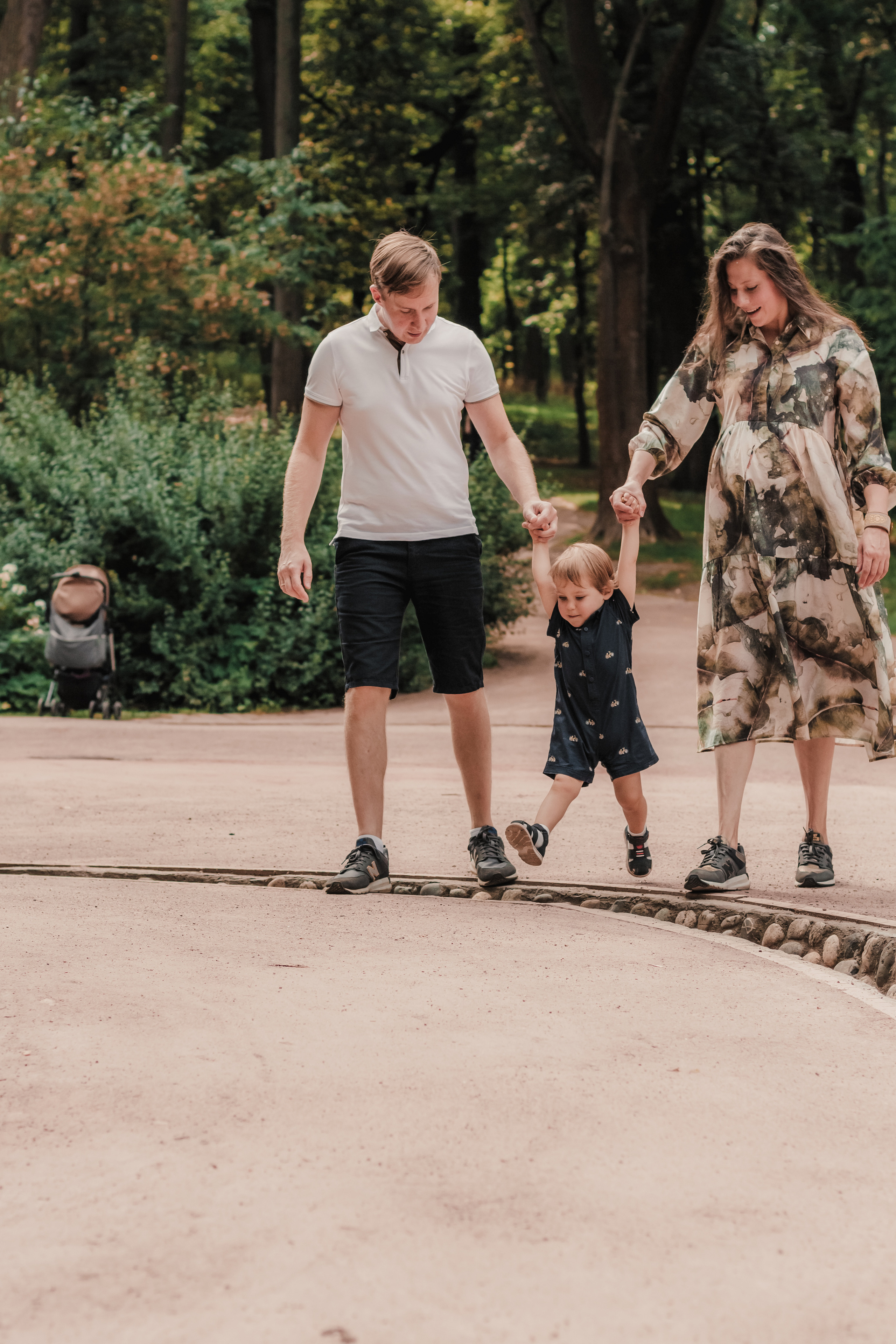 С детством за руку. Mariam Bagdasaryan