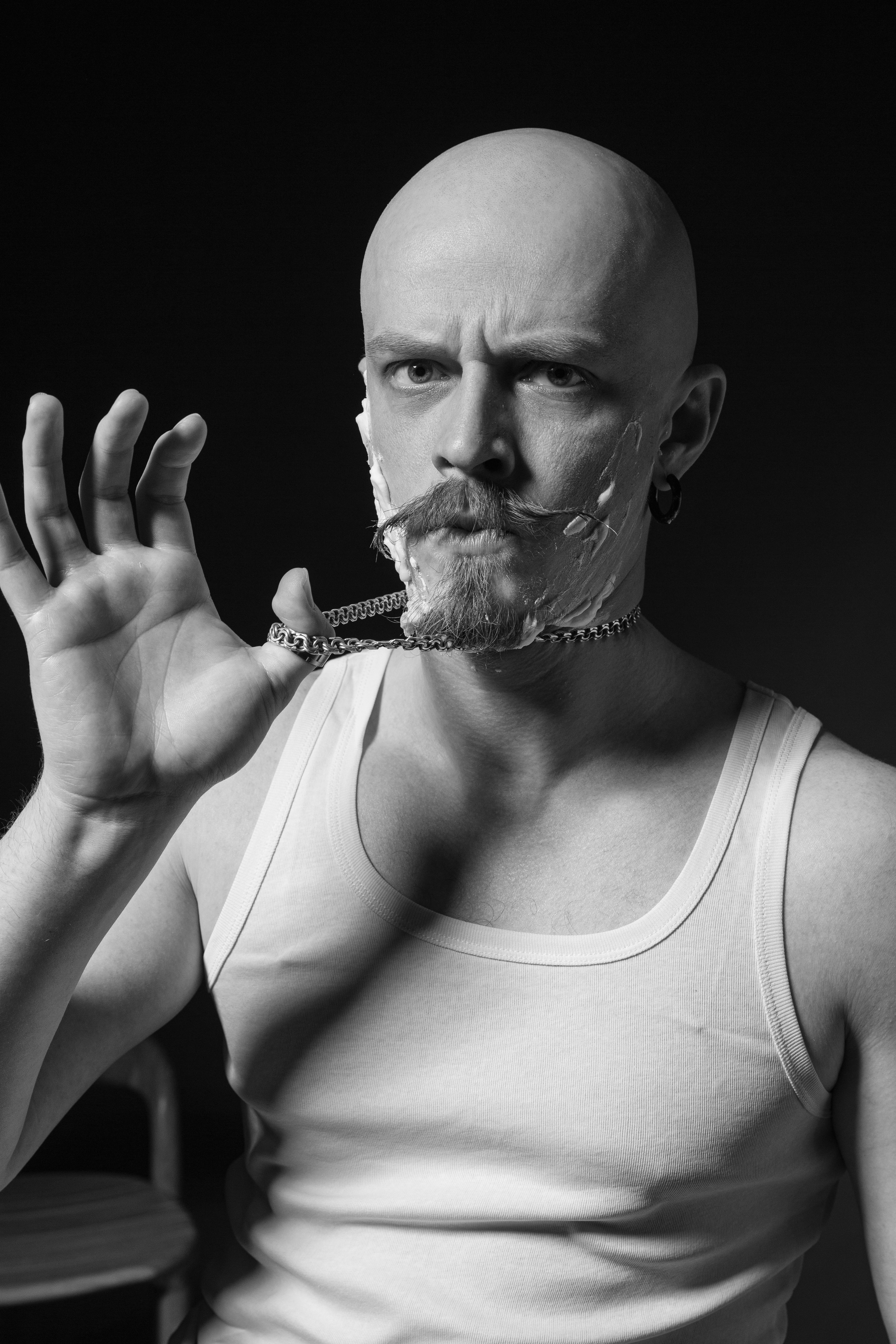 Мужская фотосессия в студии Нижний Новгород. Мужской портрет, Нижний Новгород. Фотосессия барбера. Барбер Нижний Новгород.