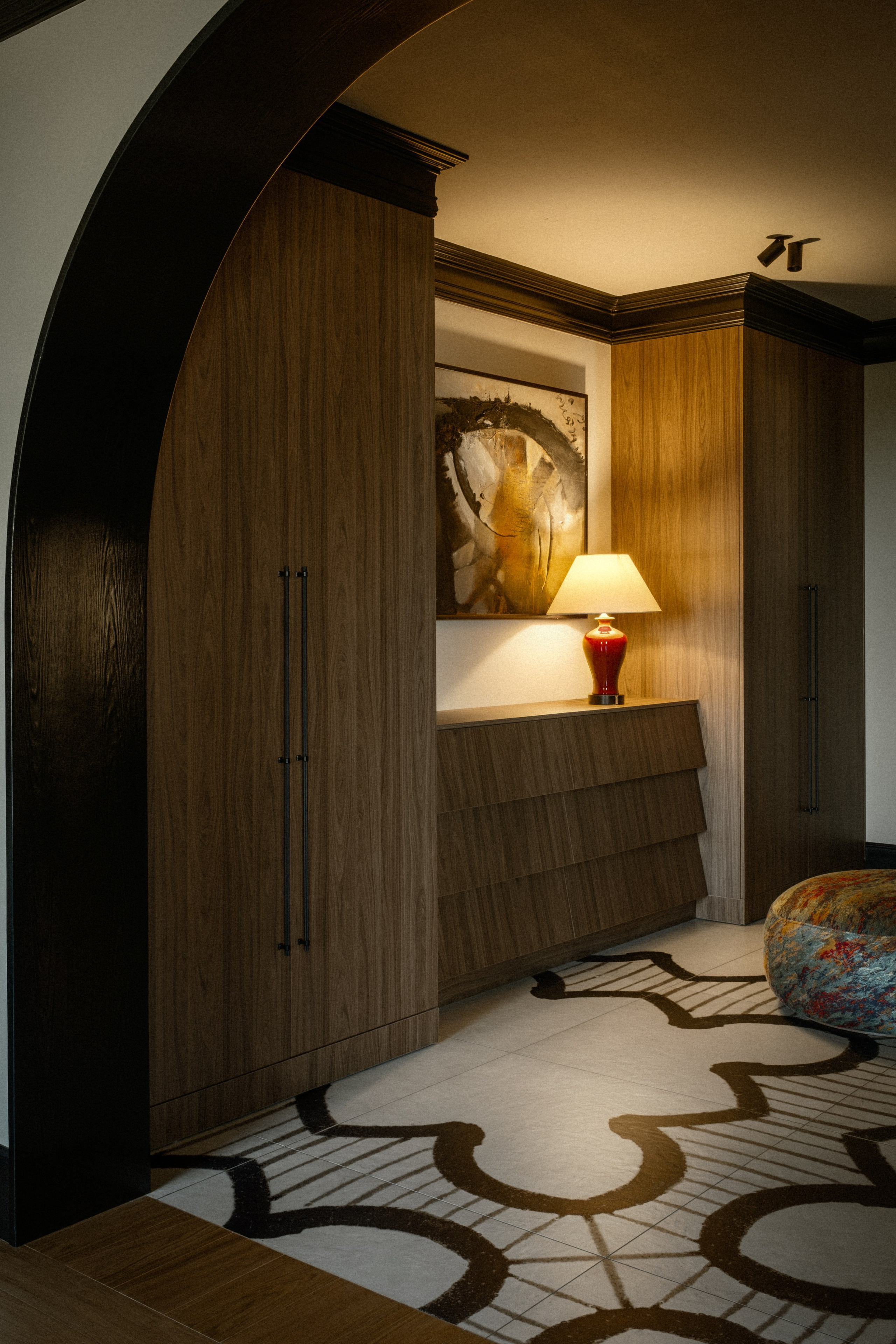 Private Apartment by Lena Golubinskaya. Ekaterina Symidi. Interior Photographer