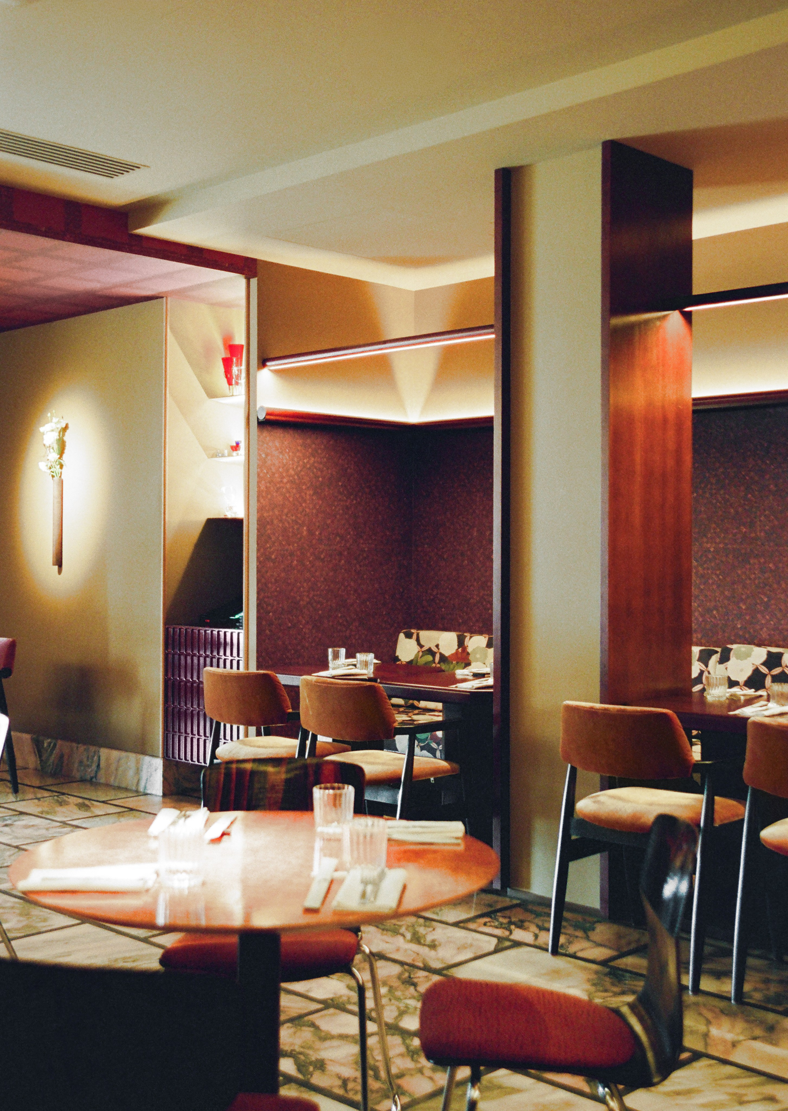 Jazz Kissa by Aset Kitaze. Ekaterina Symidi. Interior Photographer