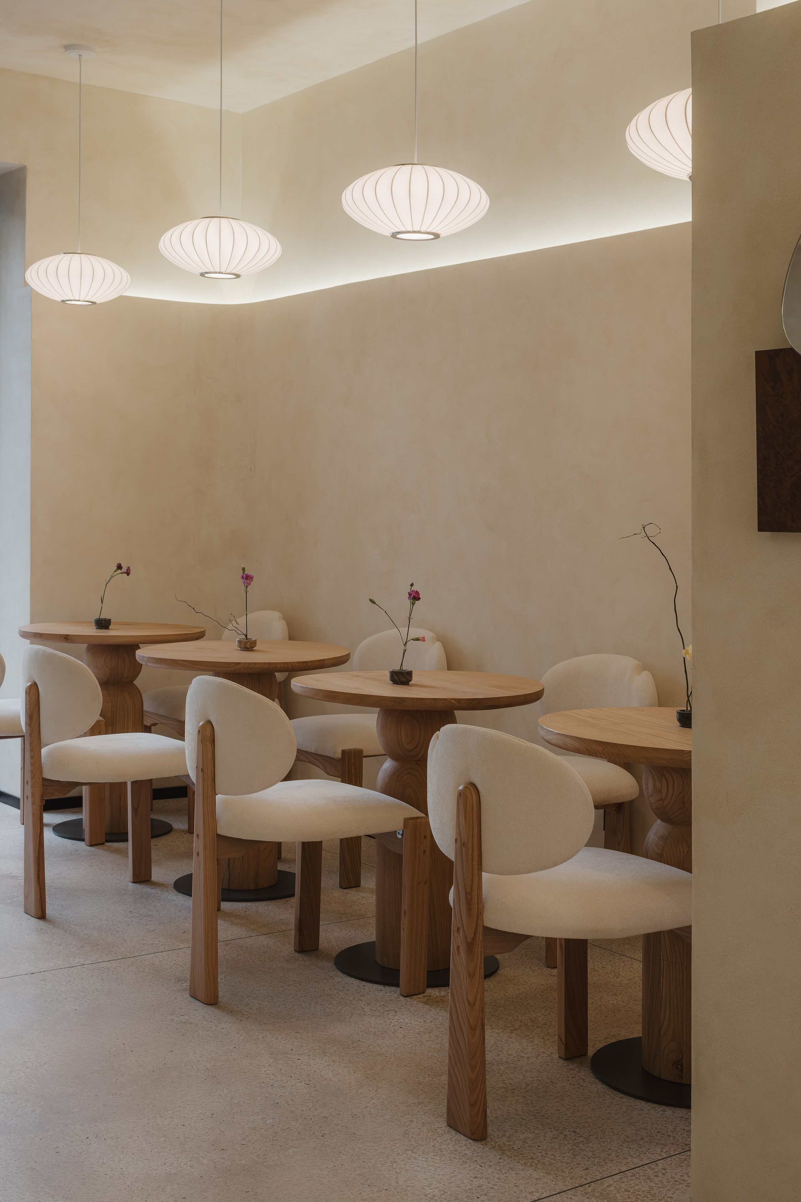 Кафе MAIZEN в Тбилиси. Ekaterina Symidi — Interior Photographer
