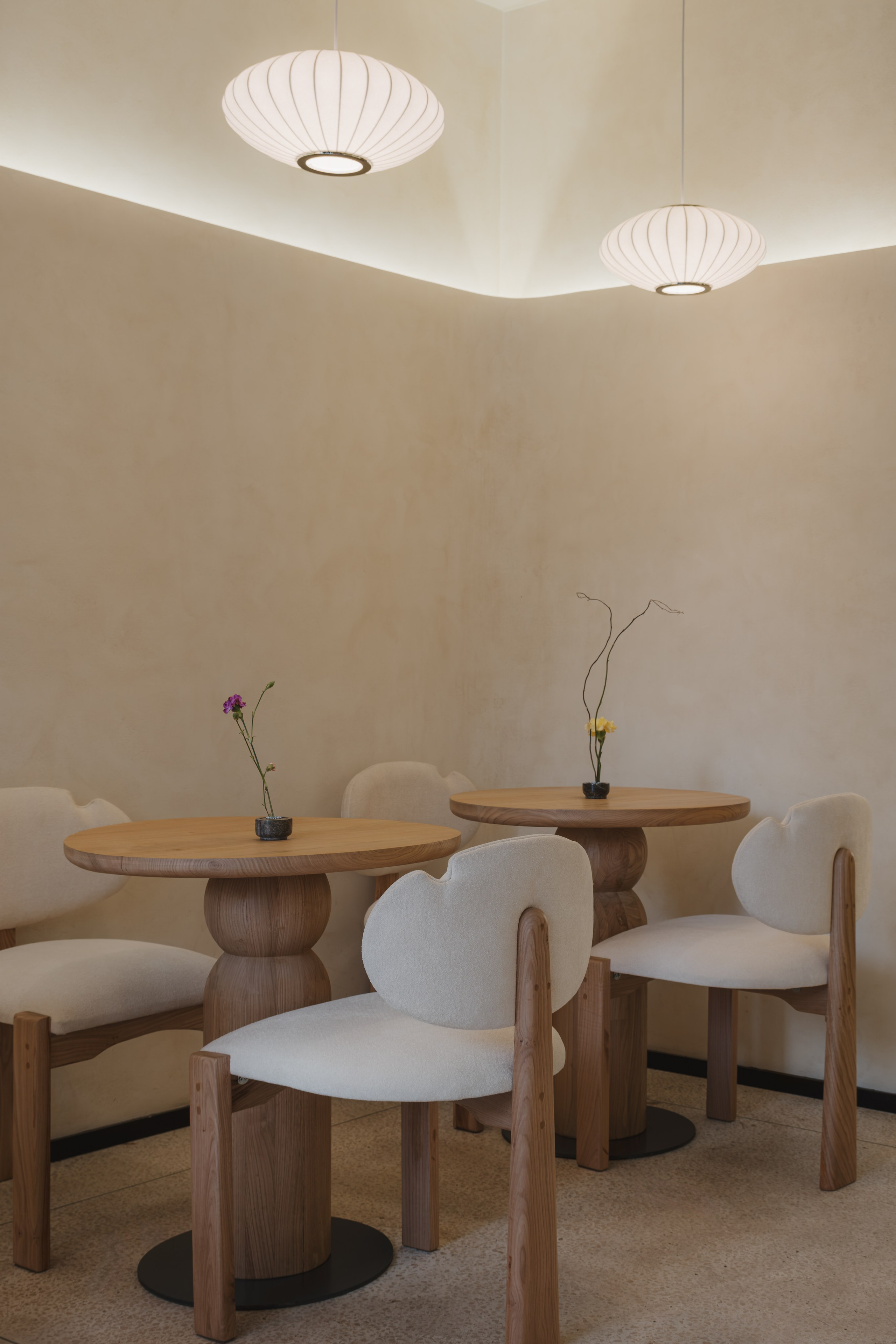 Кафе MAIZEN в Тбилиси. Ekaterina Symidi — Interior Photographer