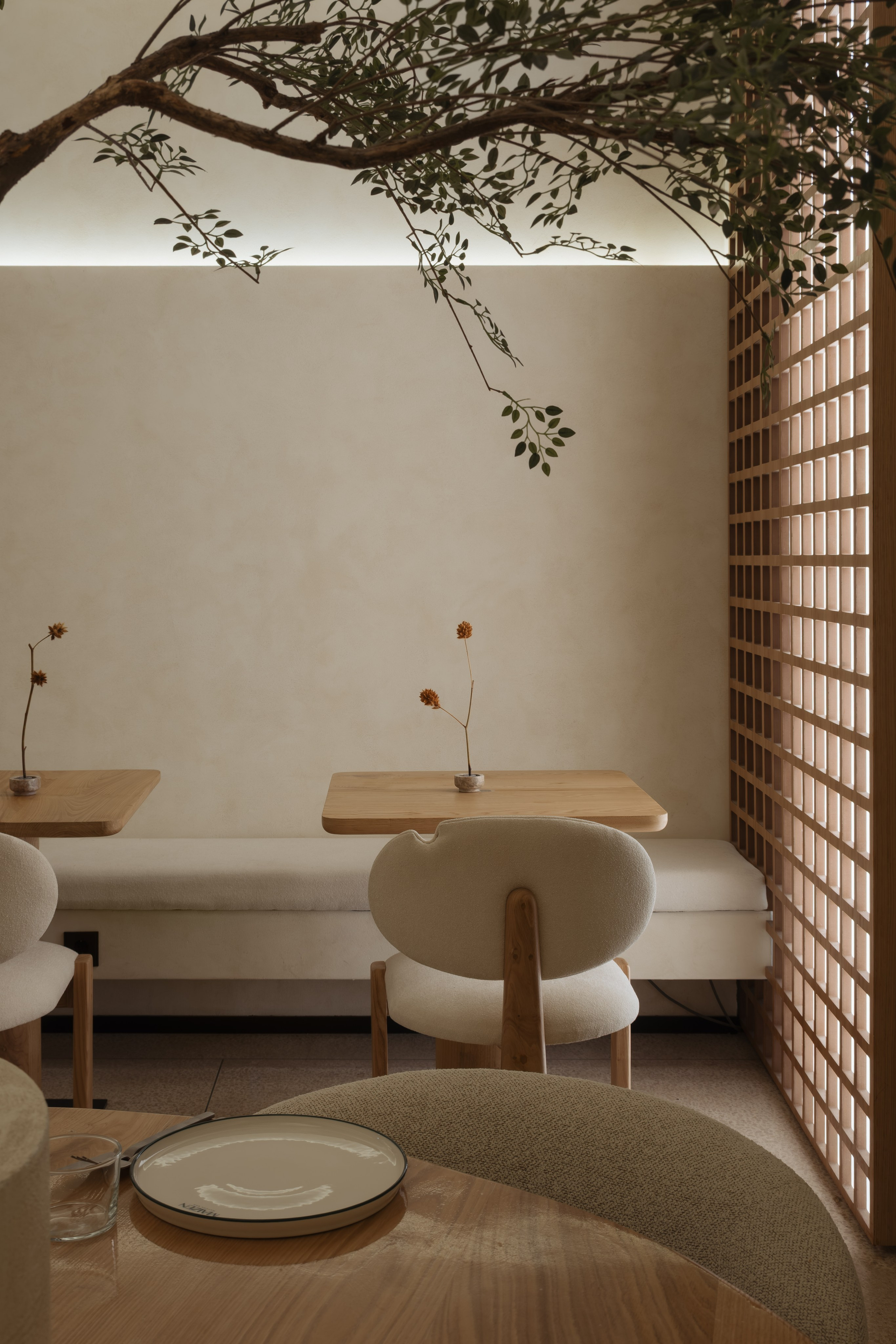 Кафе MAIZEN в Тбилиси. Ekaterina Symidi — Interior Photographer