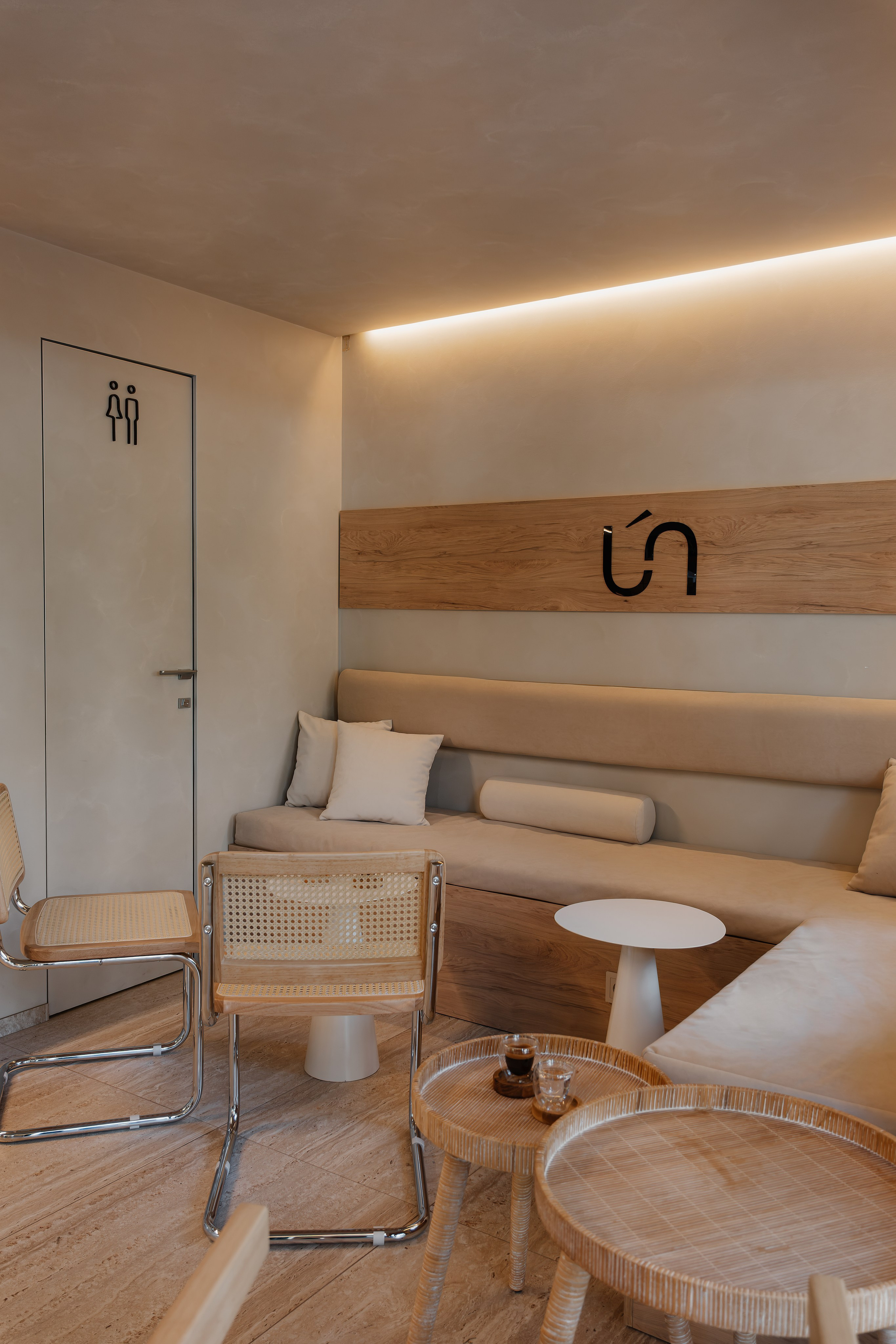 Buno Coffee. Ekaterina Symidi. Interior Photographer