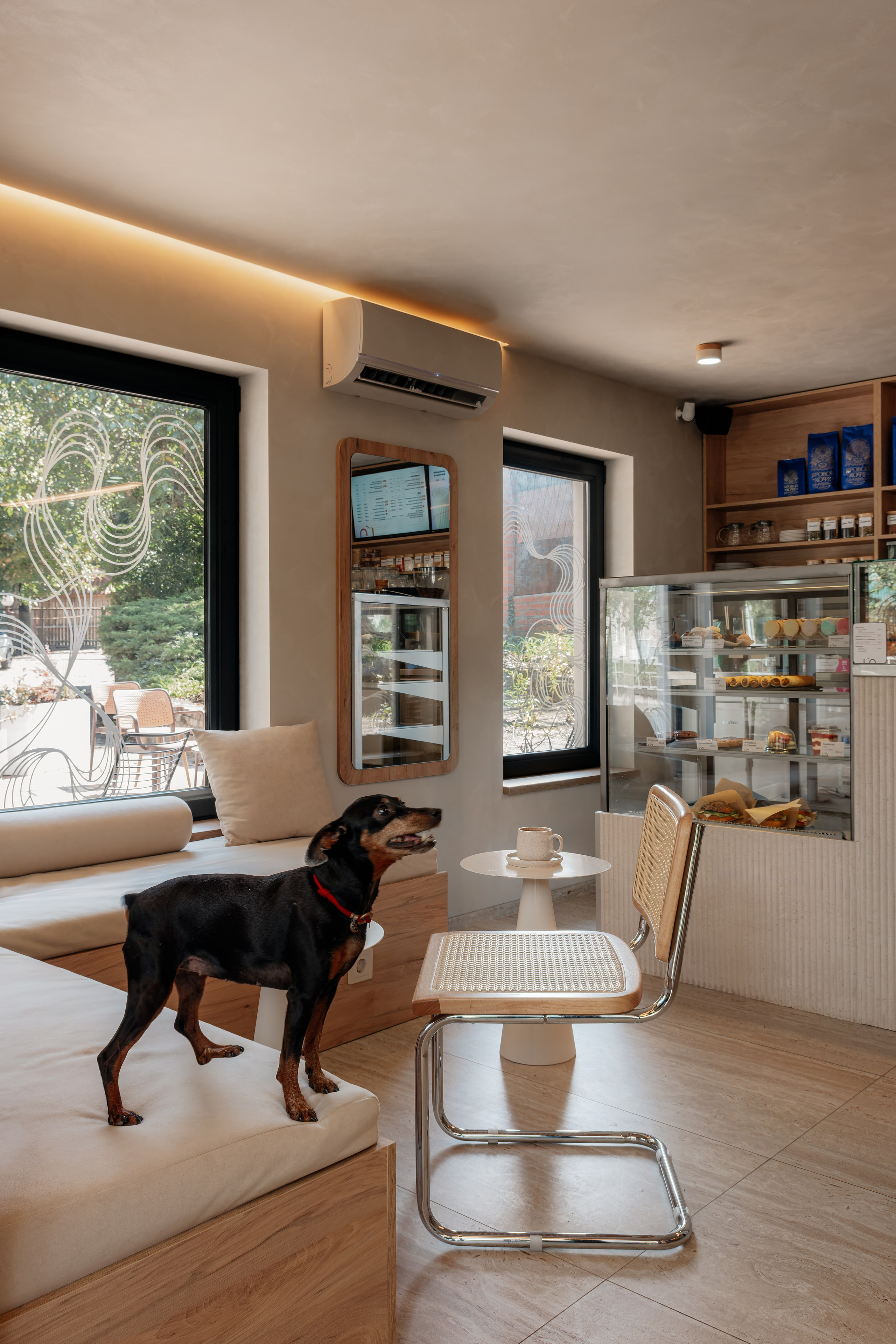Buno Coffee. Ekaterina Symidi. Interior Photographer