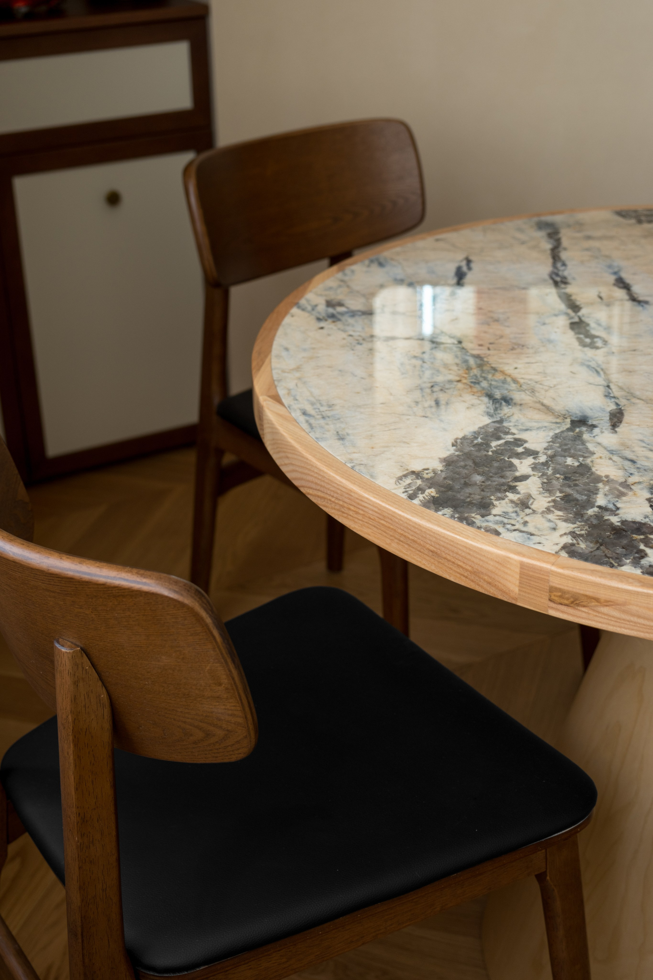 Sochi Private Apartment by Katerina Zamay. Ekaterina Symidi. Interior Photographer