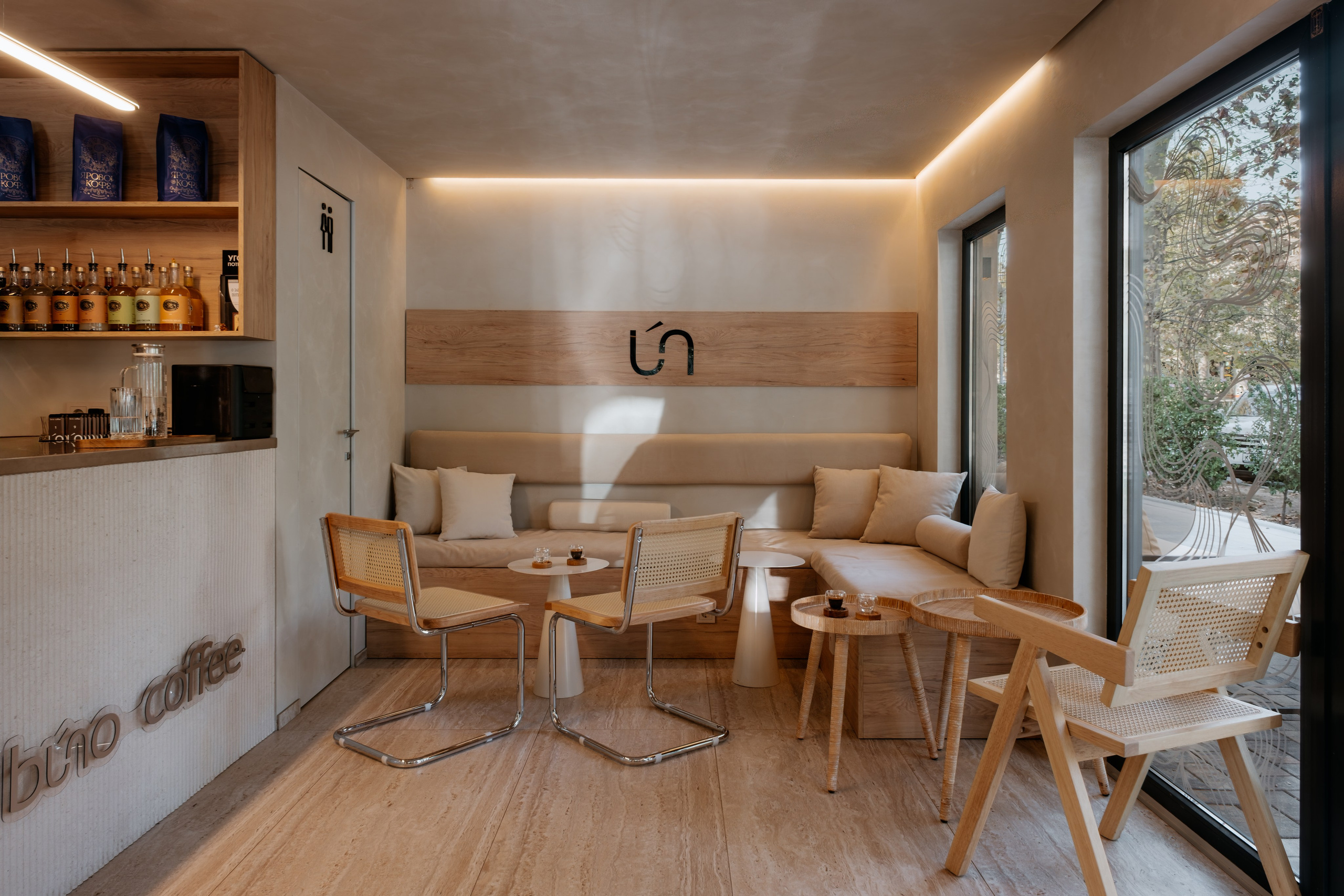 Buno Coffee. Ekaterina Symidi. Interior Photographer