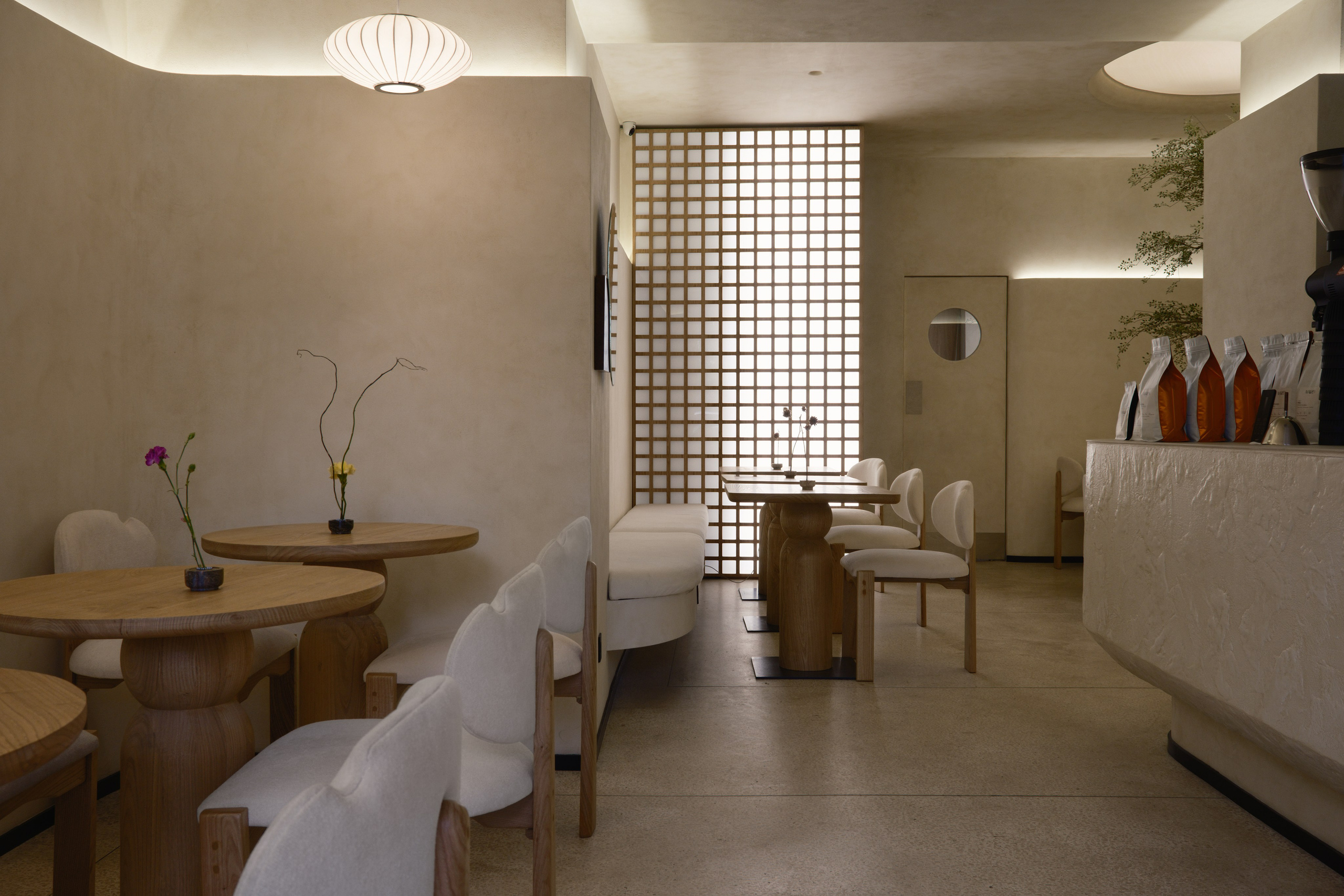 Кафе MAIZEN в Тбилиси. Ekaterina Symidi — Interior Photographer