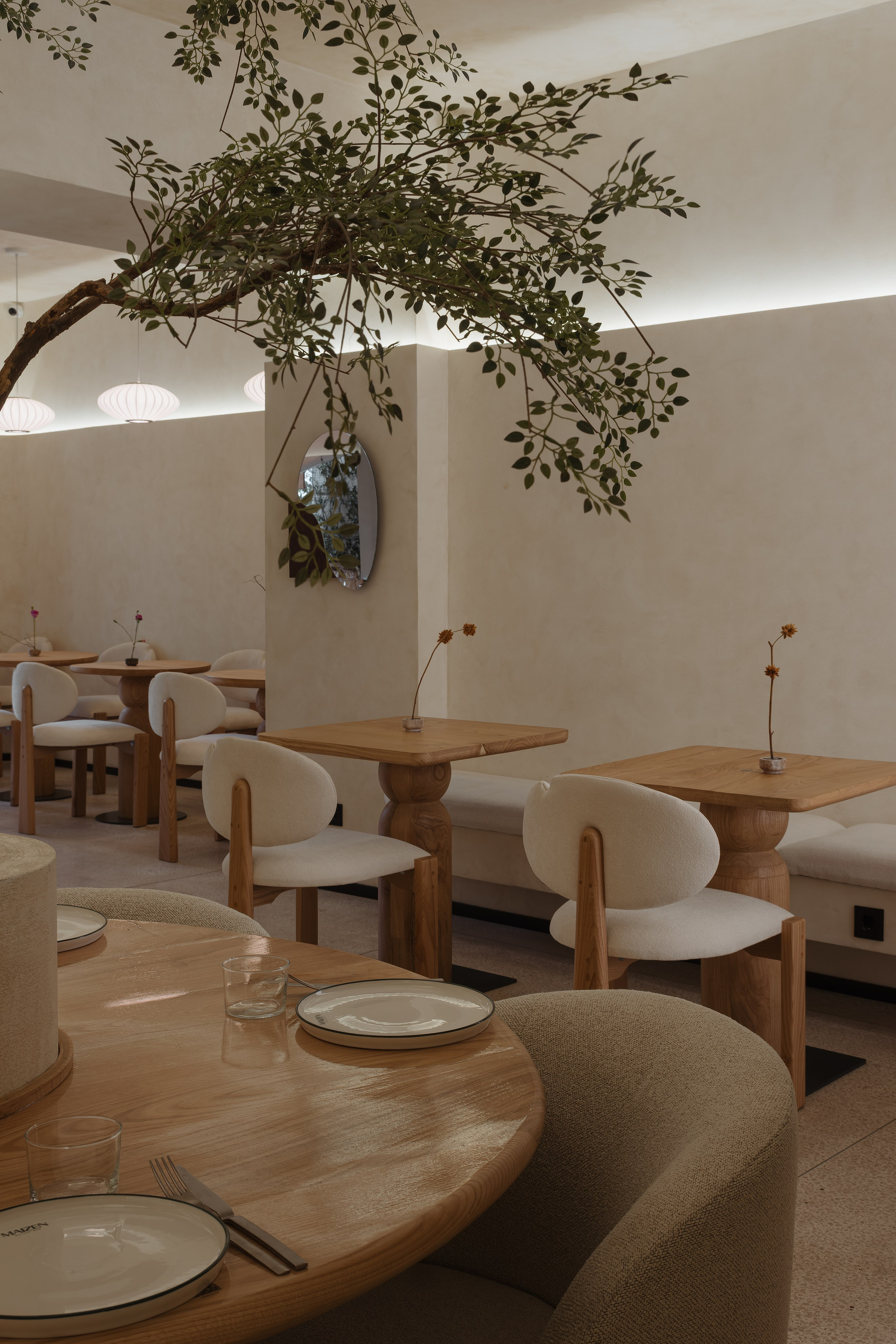 Кафе MAIZEN в Тбилиси. Ekaterina Symidi — Interior Photographer